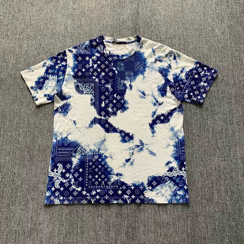 Louis Vuitton Louis Vuitton Tie-Dye Bandana Print T-Shirt Size US XL / EU 56 / 4 - 1 Thumbnail