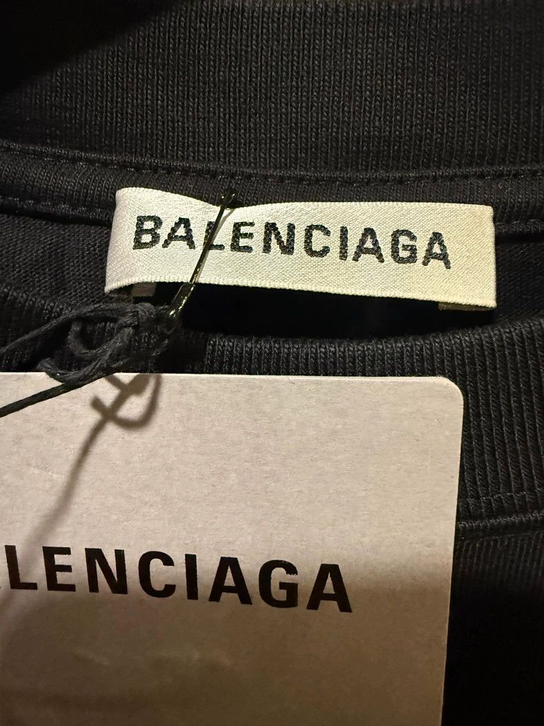 Balenciaga Balenciaga Black MasterCard logo short sleeve Size US M / EU 48-50 / 2 - 4 Thumbnail