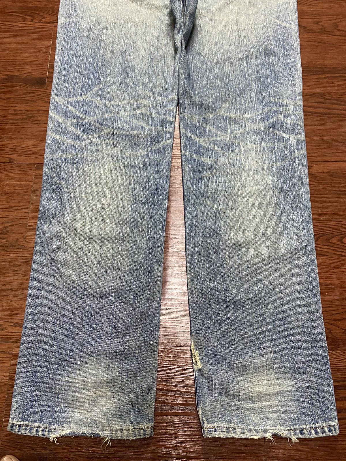 Japanese Brand Vintage Wrangler Faded Wash Distressed Loose Jeans Size US 33 - 6 Thumbnail