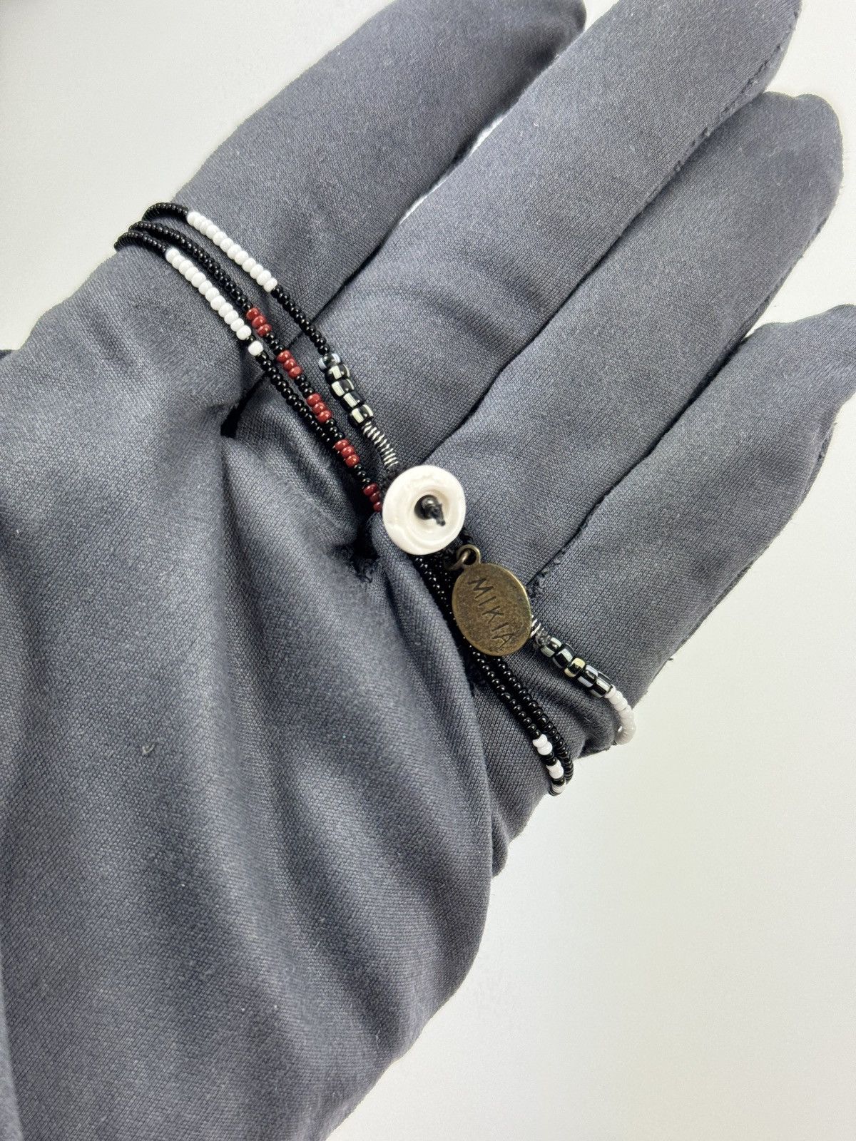 Mikia BLACK STONE WRAP BRACELET Size ONE SIZE - 3 Thumbnail