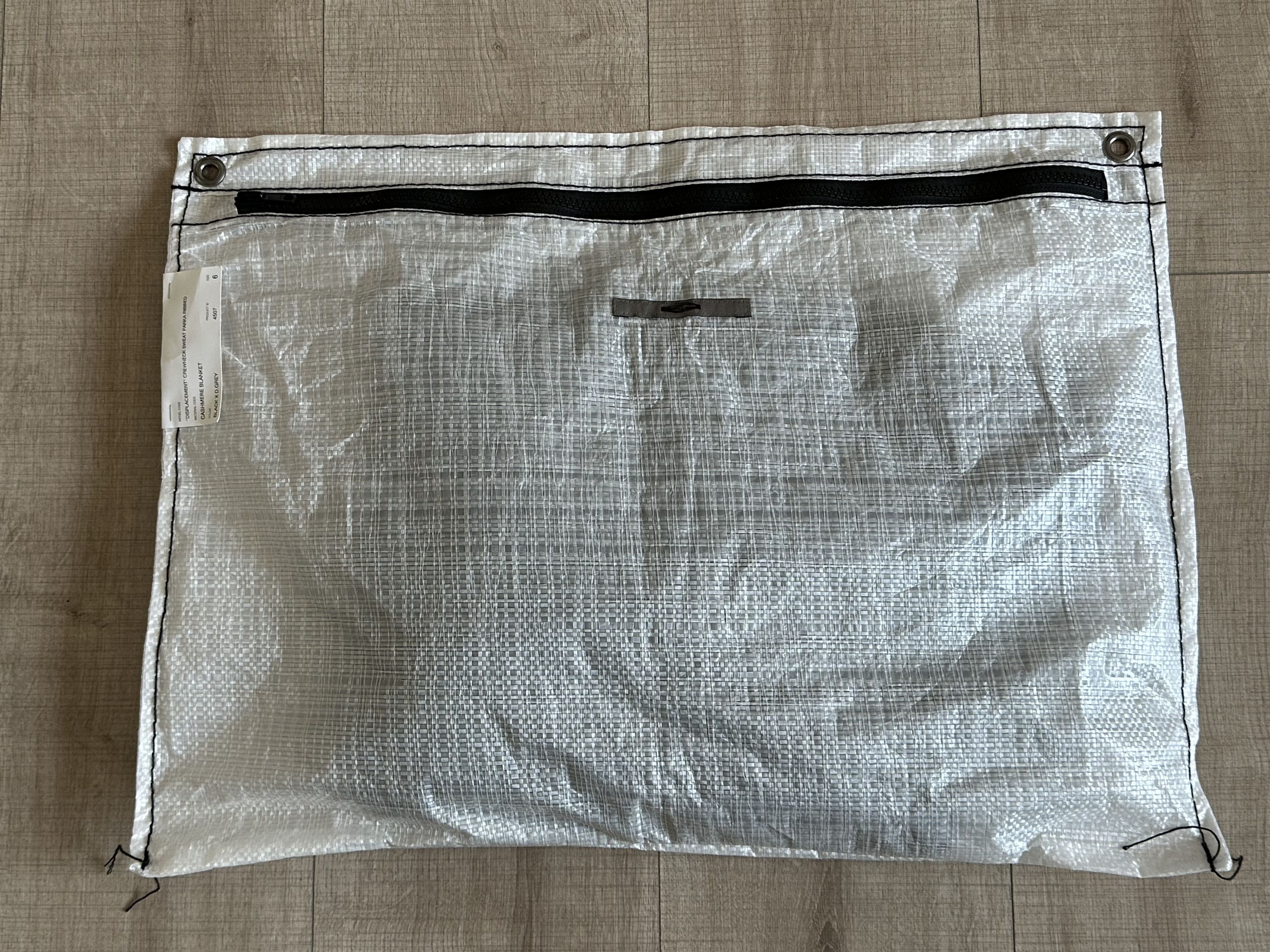 Taichi Murakami Displacement cashmere blanket crew Size US M / EU 48-50 / 2 - 5 Thumbnail