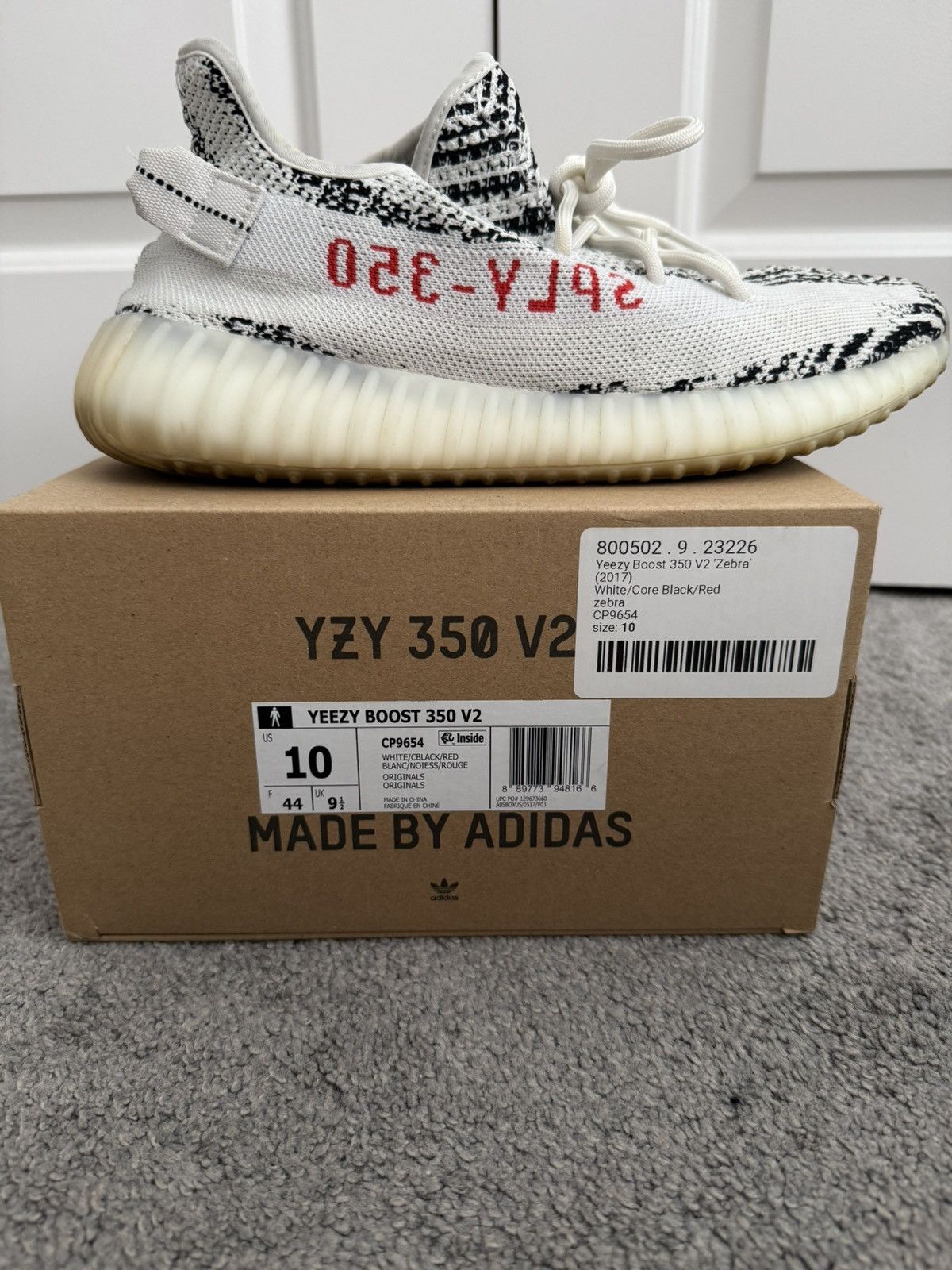 Adidas × Kanye West Yeezy 350 zebras Size US 10 / EU 43 - 2 Thumbnail