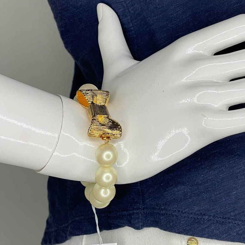 Kate Spade Kate Spade All Wrapped Up In pearls Bracelet Cream / Gold Size ONE SIZE - 3 Thumbnail