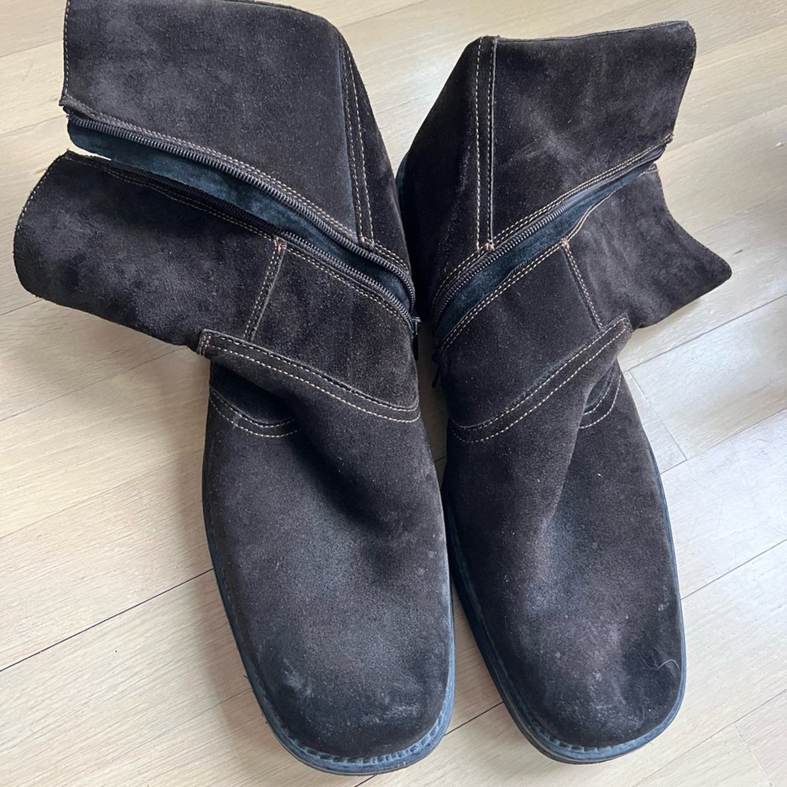 Vintage Men’s chocolate brown suede mid-calf boots size 10.5 Size US 10.5 / EU 43-44 - 8 Thumbnail