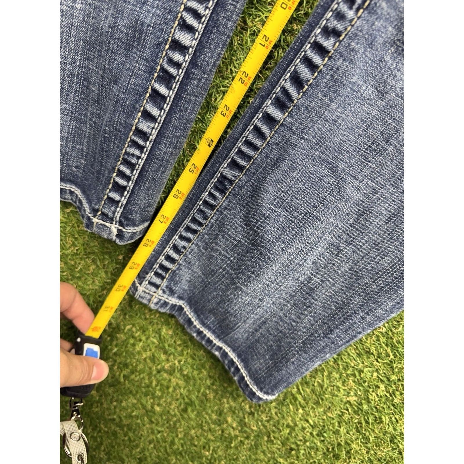 Vintage BKE Jeans Mens 40R Nolan Straight Leg Denim Buckle 5 Pocket Distressed Stretch Regular Jeans Mens Blue 40 Size US 40 / EU 56 - 7 Thumbnail