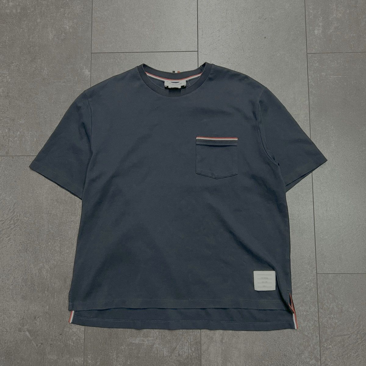 Thom Browne Thom Browne Oversized Pocket T-Shirt Navy Size US M / EU 48-50 / 2 - 1 Thumbnail