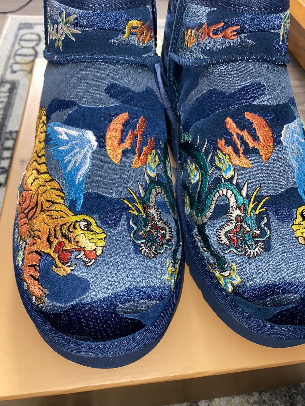 Palace × Ugg UGG Tasman Slipper Palace Navy Camo Size US 10 / EU 43 - 6 Thumbnail