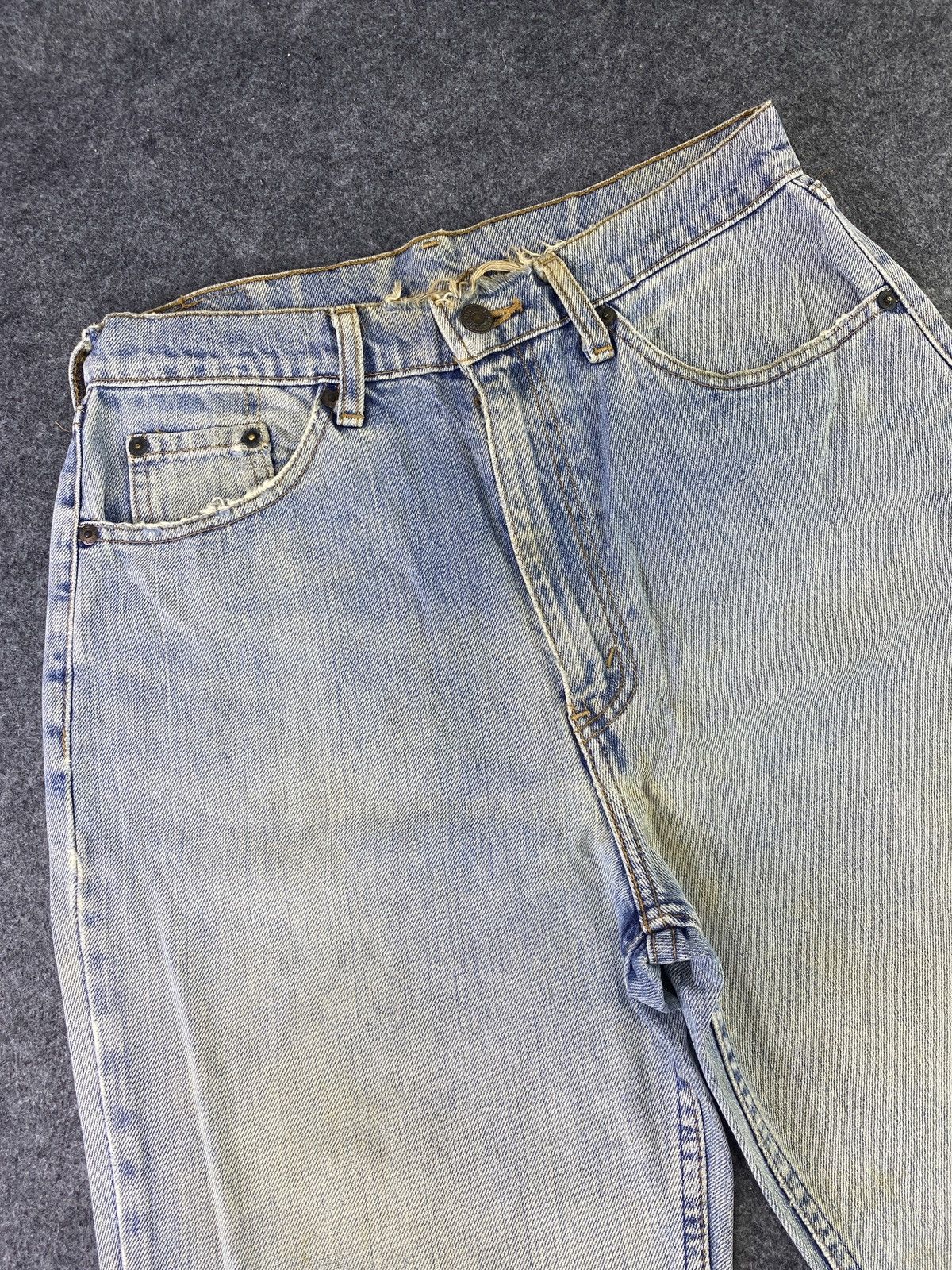 Jean × Levi's × Vintage VINTAGE LEVIS 519 DISTRESS BLUE WASH JEANS - J911 Size US 29 - 12 Thumbnail