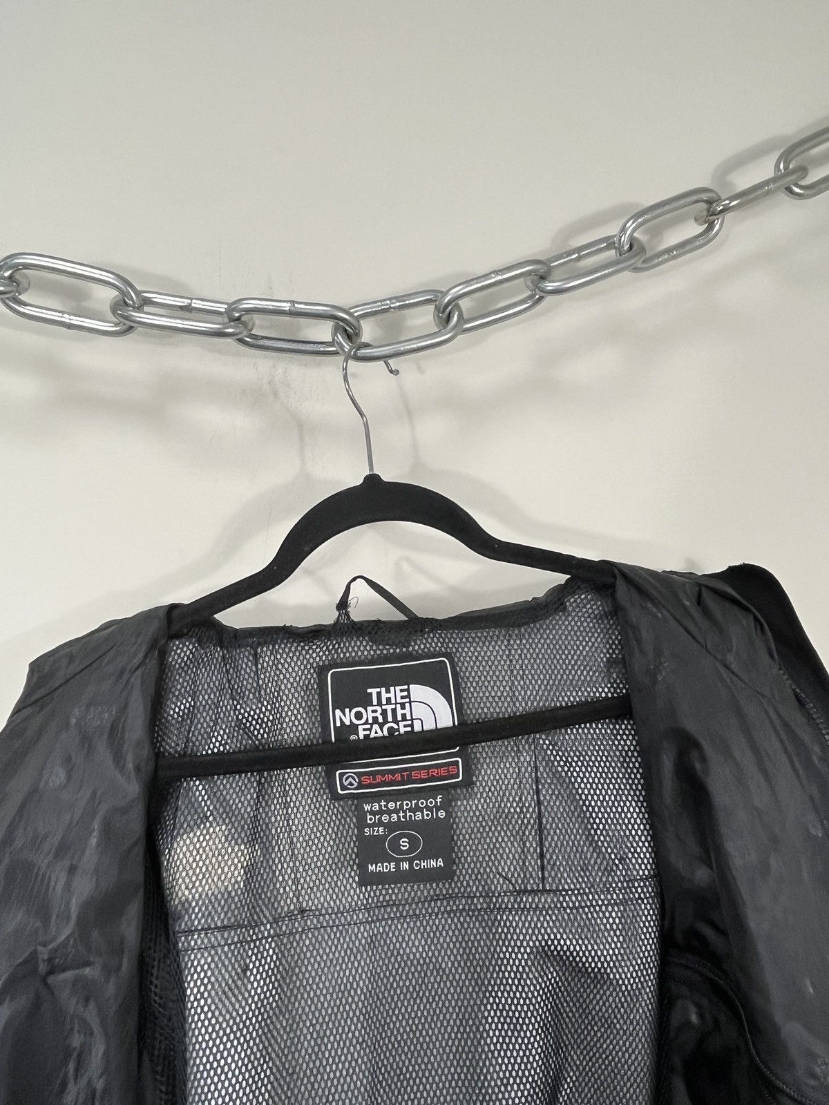 The North Face Vintage The North Face Summit Series Gore-Tex Hooded Jacket Size US S / EU 44-46 / 1 - 21 Thumbnail