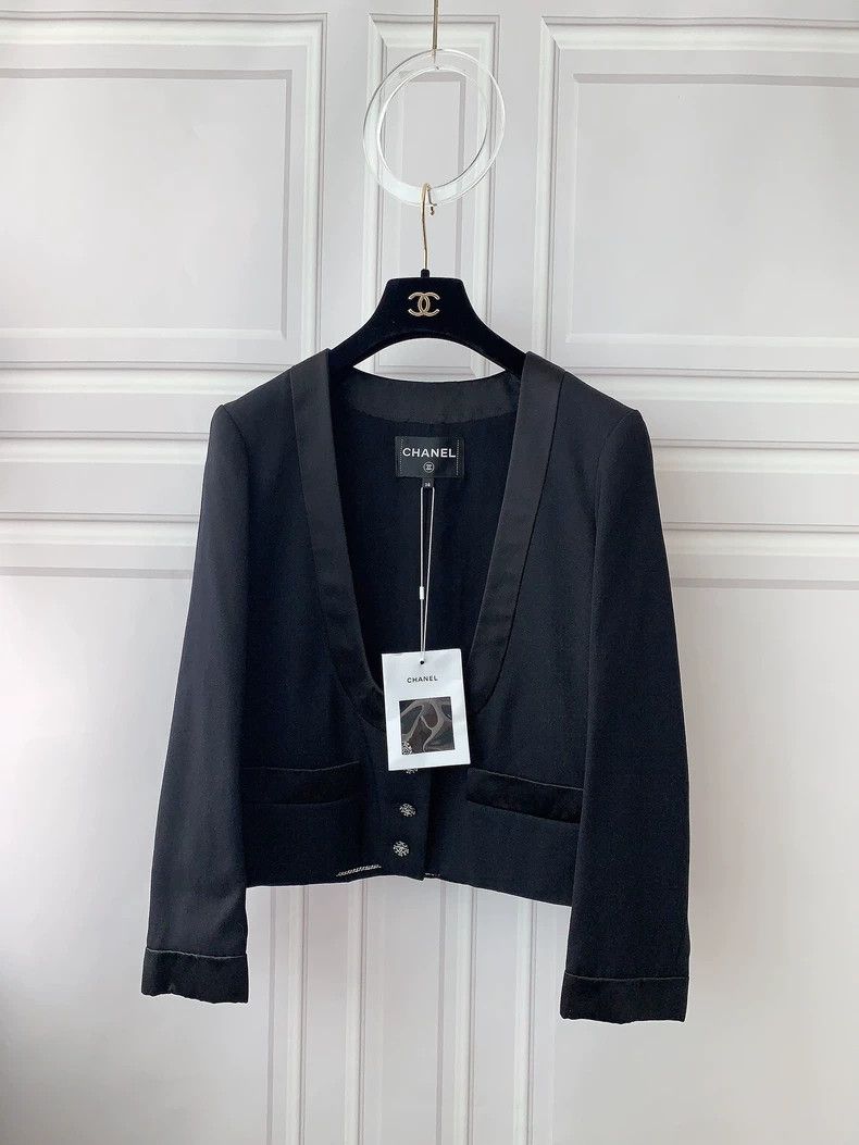 Chanel Chanel 22A black coat Size XS / US 0-2 / IT 36-38 - 1 Thumbnail