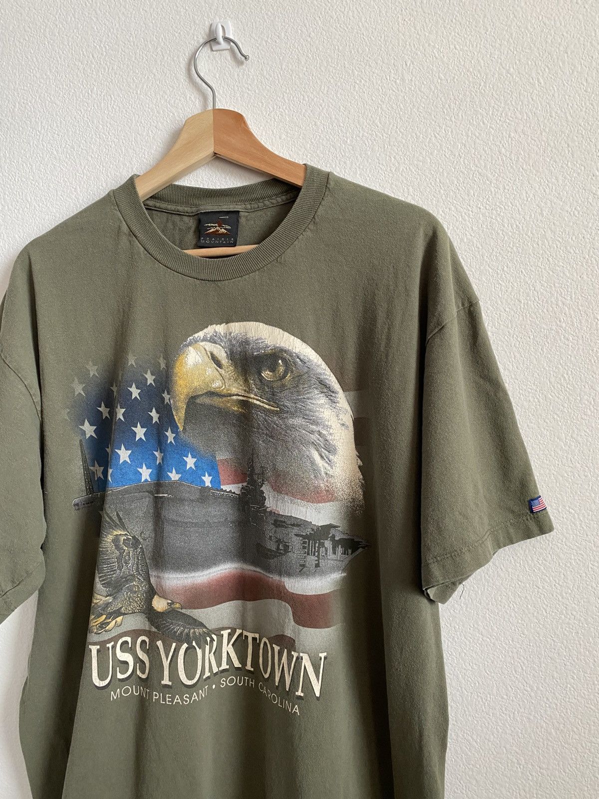 Other 00s USS Yorktown Military Eagle Tee Size US XL / EU 56 / 4 - 3 Thumbnail