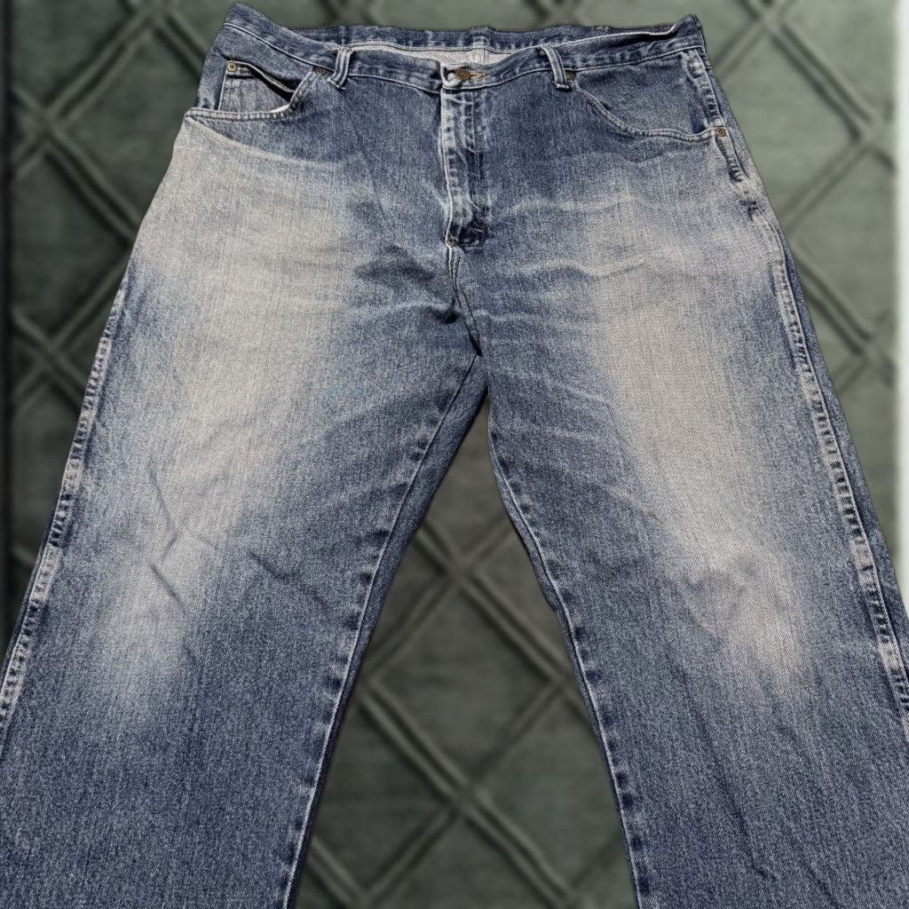 Wrangler Wrangler Jeans Men's Distressed Blue Denim Pockets Straight Regular Fit - 40x32 Size US 40 / EU 56 - 1 Thumbnail