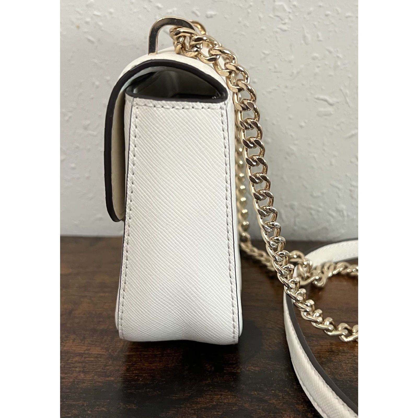 Vintage VINTAGE kate spade New York Crossbody Purse Women Small Kate Love White Leather Gold Hardware Heart Brief description not needed Size ONE SIZE - 5 Thumbnail