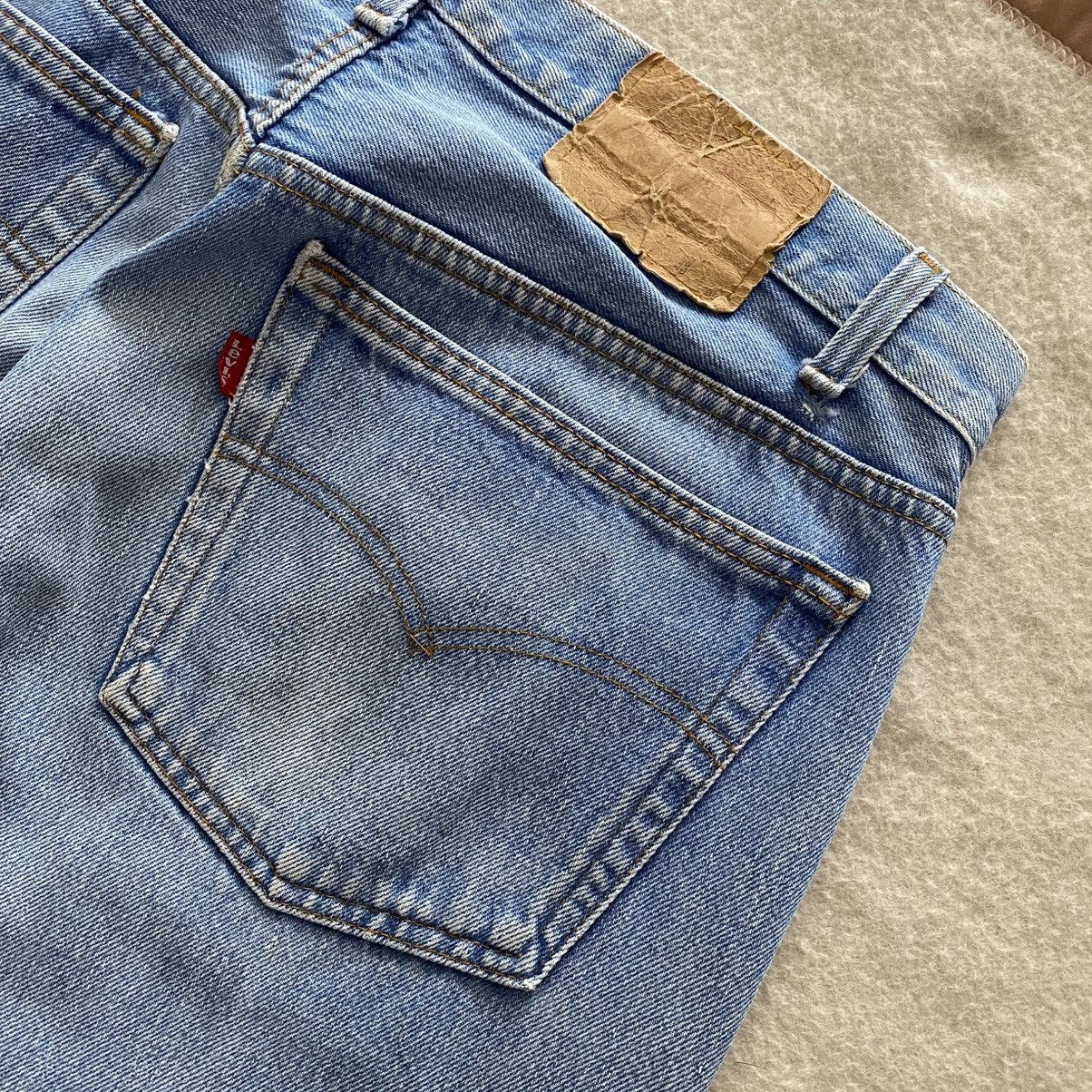 Levi's × Vintage Vintage 90's Levi's 501 Distressed Denim w35 Size US 35 - 10 Thumbnail