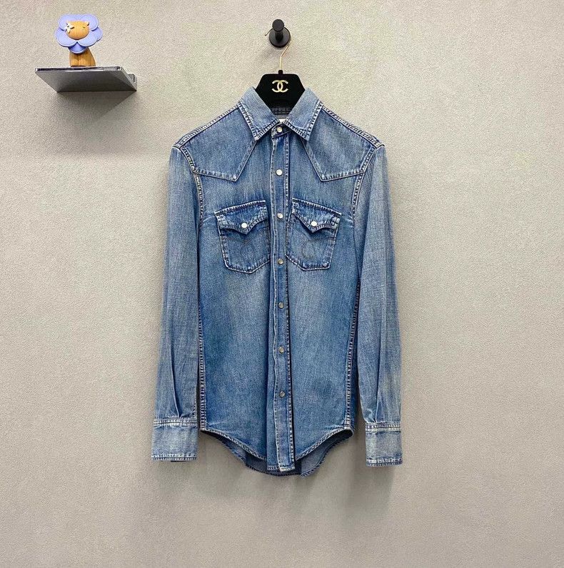 Saint Laurent Paris Saint Laurent Denim Shirt Size XS Fashionable- DMC Size US XS / EU 42 / 0 - 1 Thumbnail