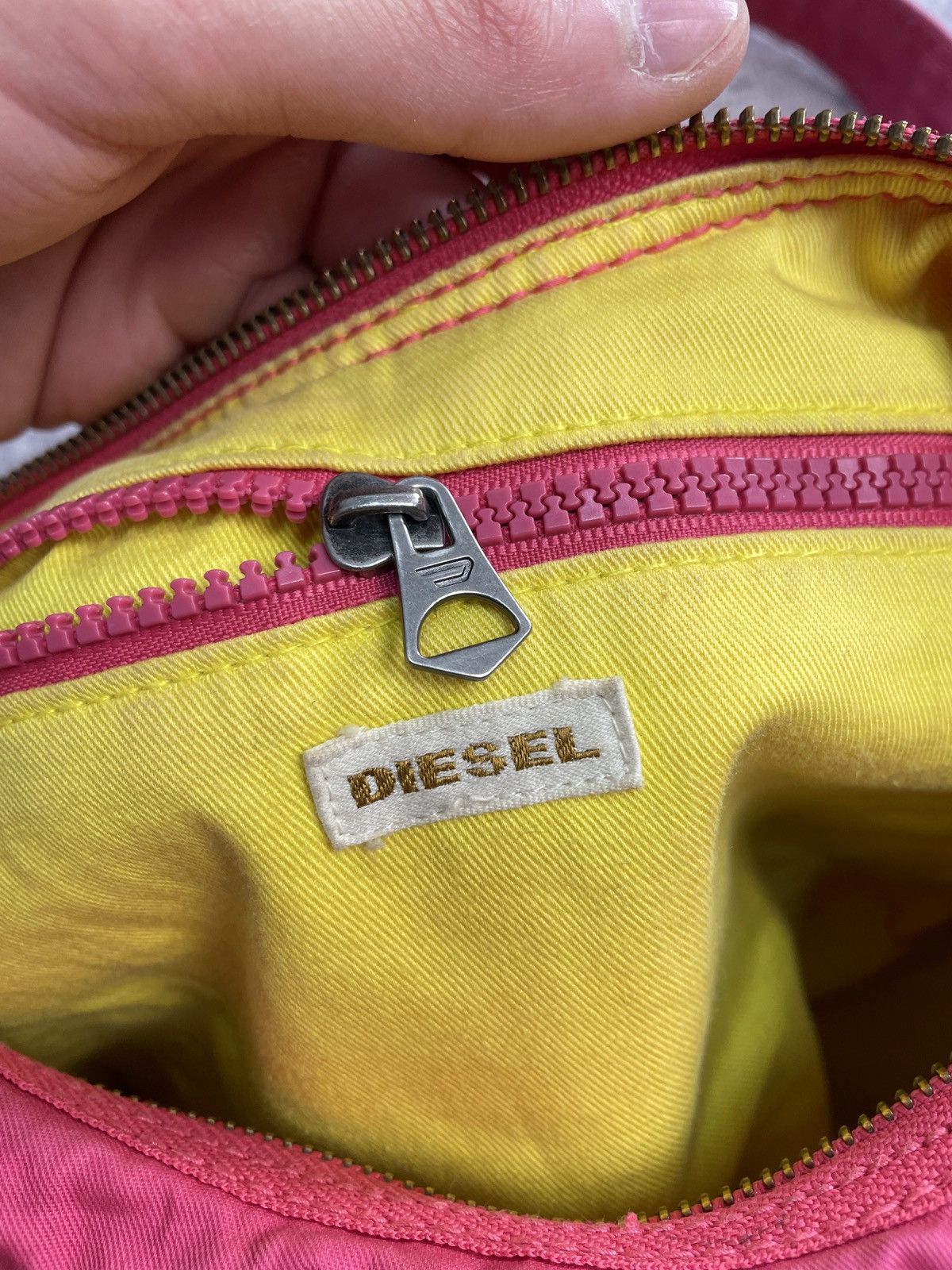 Diesel Vintage Dieslel Bag Y2K Sling bag Messenger Pink 00s Size ONE SIZE - 12 Thumbnail