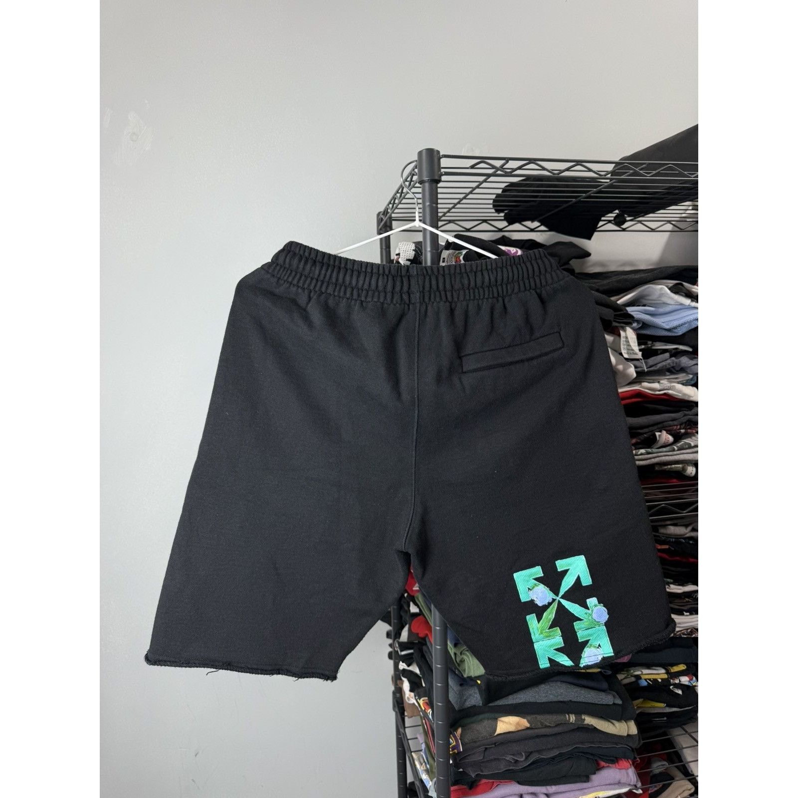 Off-White Off-White Tornado Arrows Sweat Shorts Hype Size US 30 / EU 46 - 1 Thumbnail