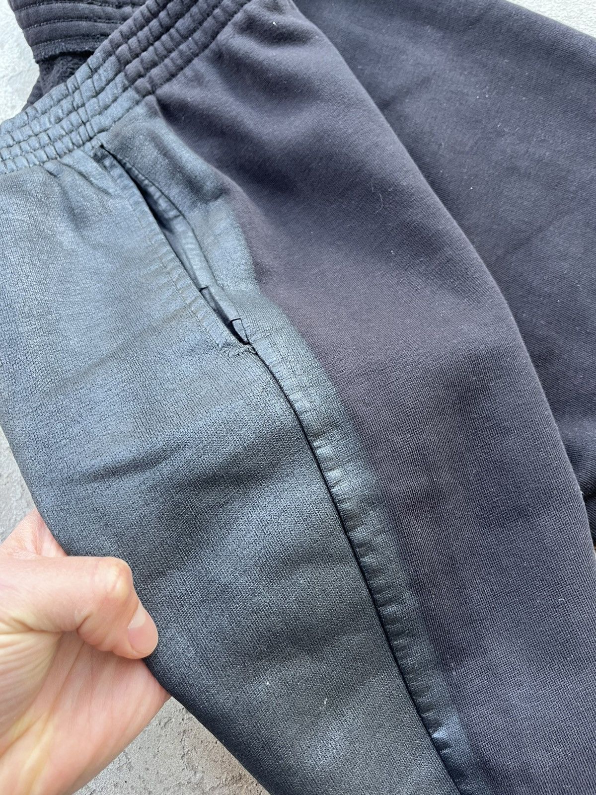 Maison Margiela FW14 Maison Margiela MM6 Painted Sweatpants Pants Y2K Size 27" / US 4 / IT 40 - 19 Thumbnail