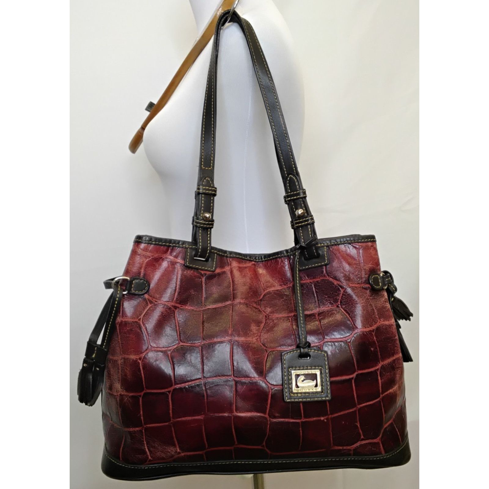 Dooney & Bourke Dooney & Bourke Handbag Red Croc Embossed Leather VTG Size ONE SIZE - 3 Thumbnail