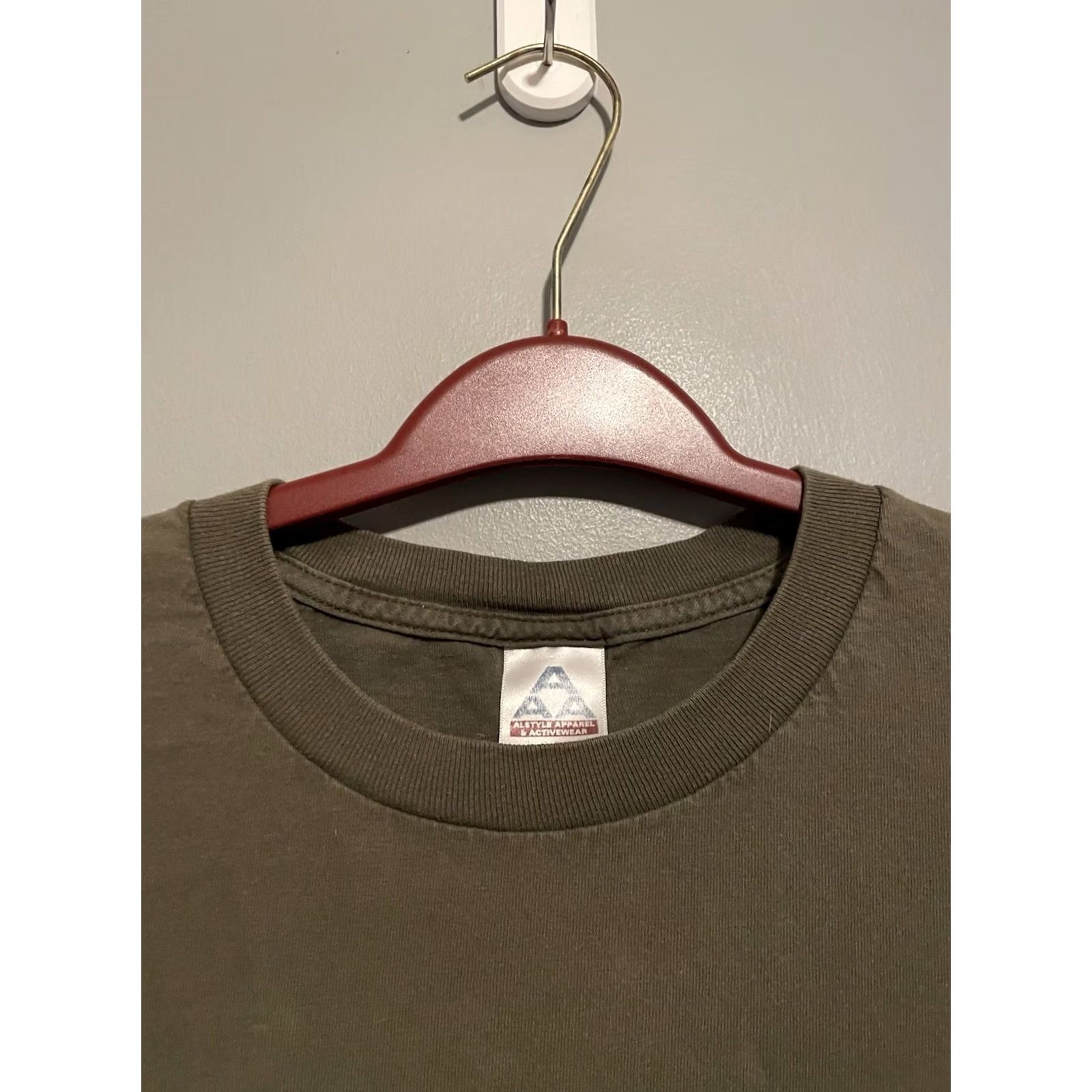 Vintage VINTAGE Oscar the Grouch Grouchwear T-Shirt Unisex L Brown 2000’s Graphic Tee Retro Alstyle Size L Short Sleeve Size US L / EU 52-54 / 3 - 5 Thumbnail