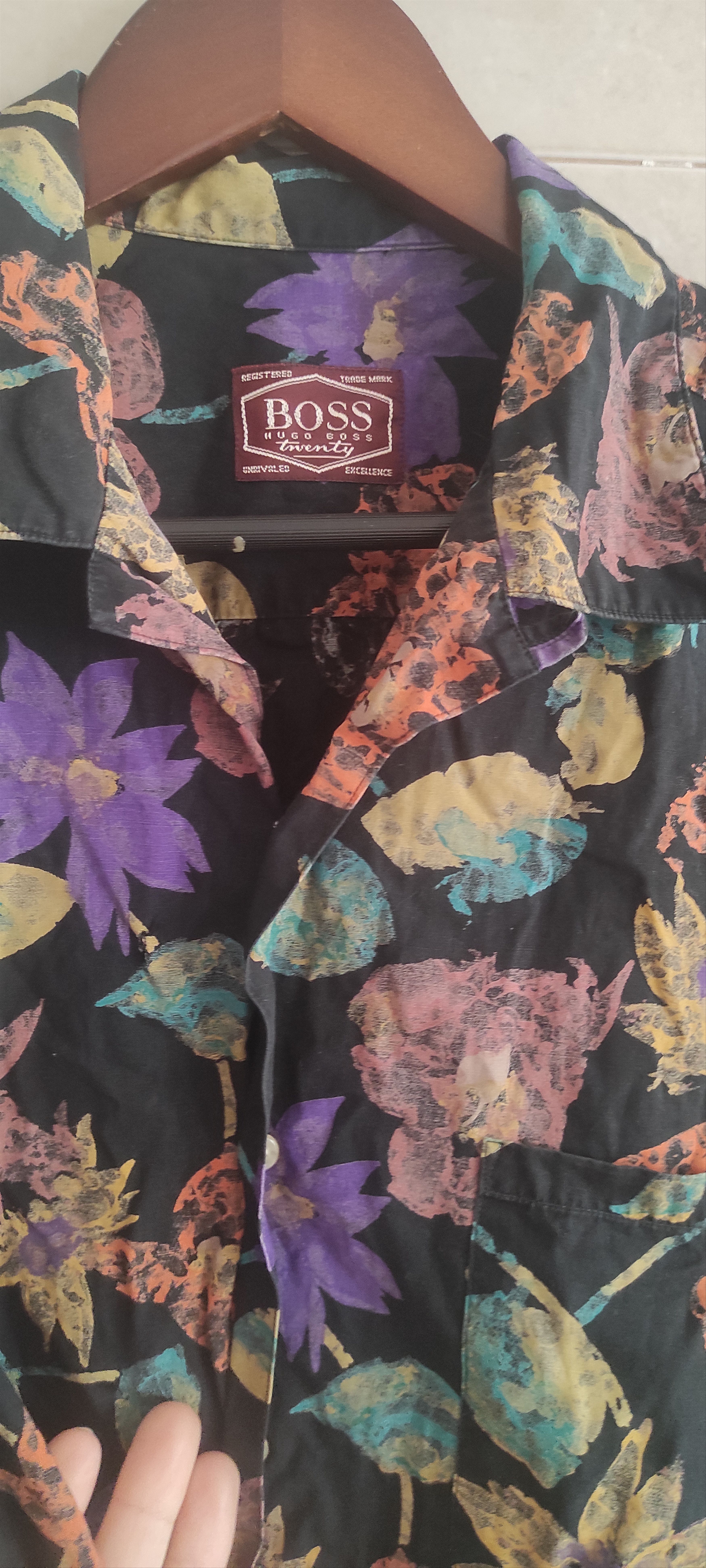 Hugo Boss VTG HUGO BOSS Shirt Men Hawaiian 90’s Floral Made In Germany Size US XL / EU 56 / 4 - 16 Thumbnail