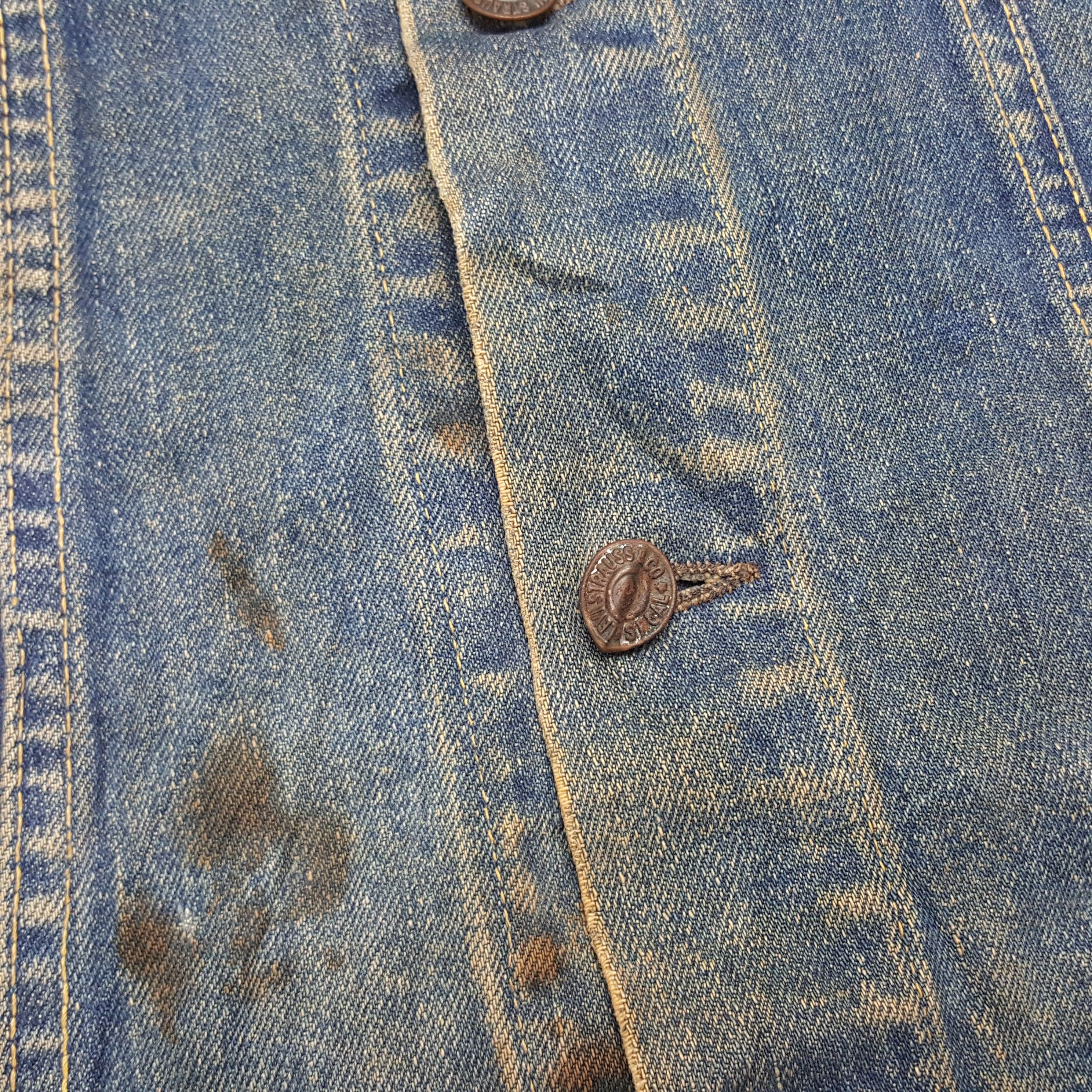 Levi's × Vintage Vintage Levi's 501 Big E Distressed Sleeveless Denim Jacket Size US S / EU 44-46 / 1 - 7 Thumbnail