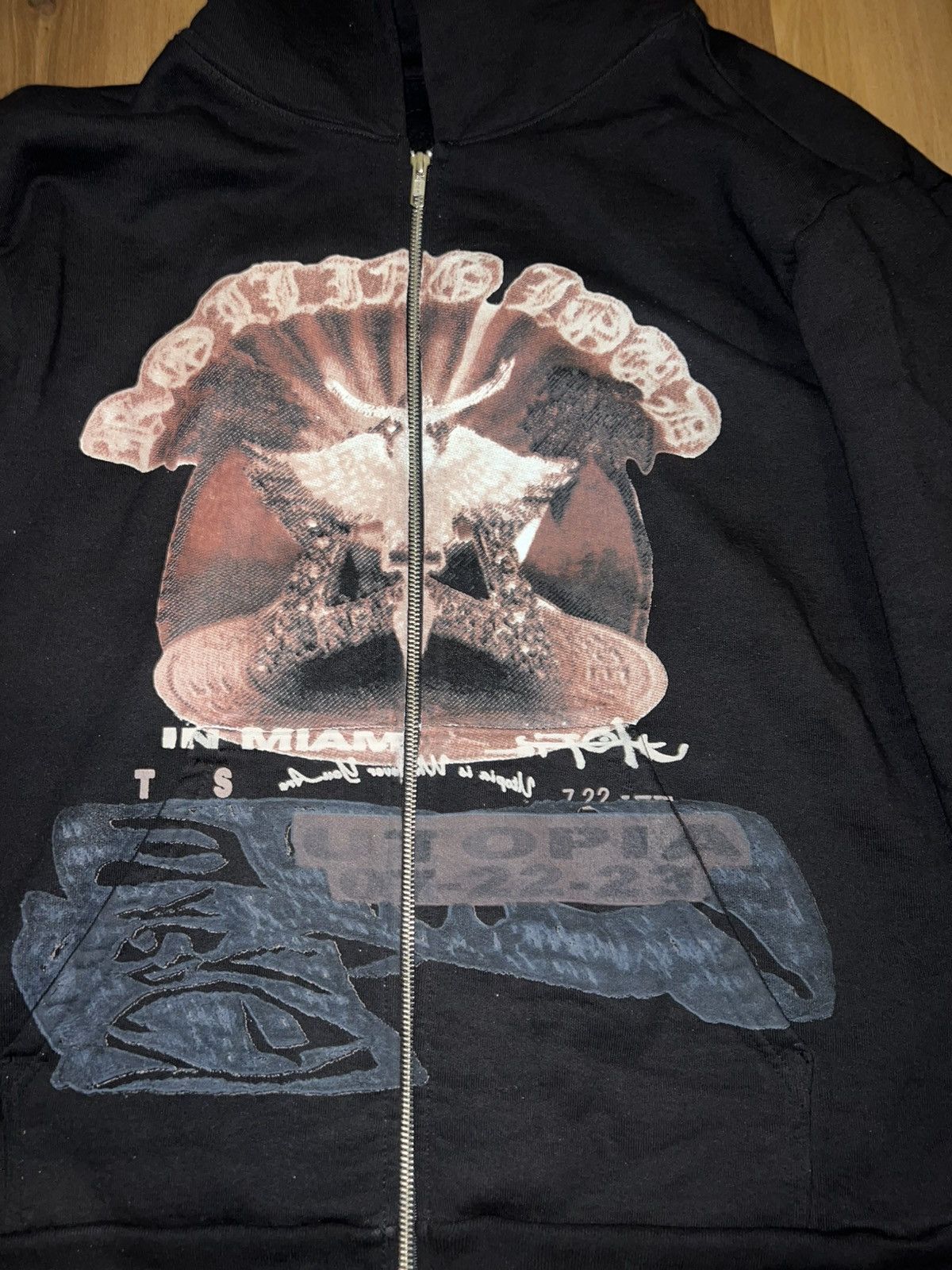 Travis Scott Travis scott rolling loud 2023 miami Size US L / EU 52-54 / 3 - 3 Thumbnail