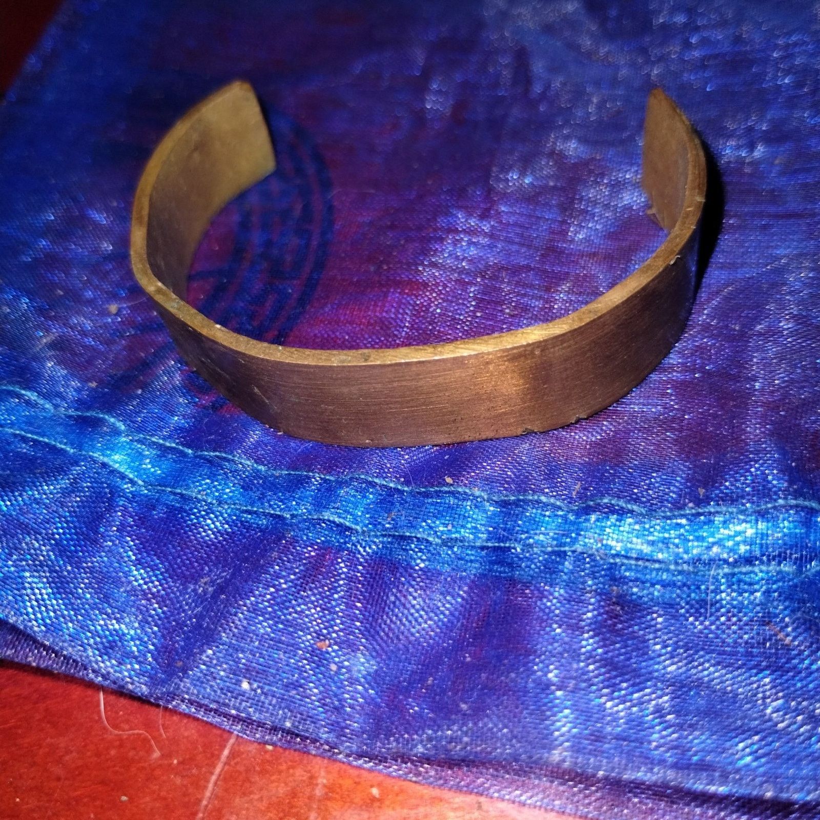 Handmade This is an amazing vintage handmade thick copper bracelet Size ONE SIZE - 1 Preview