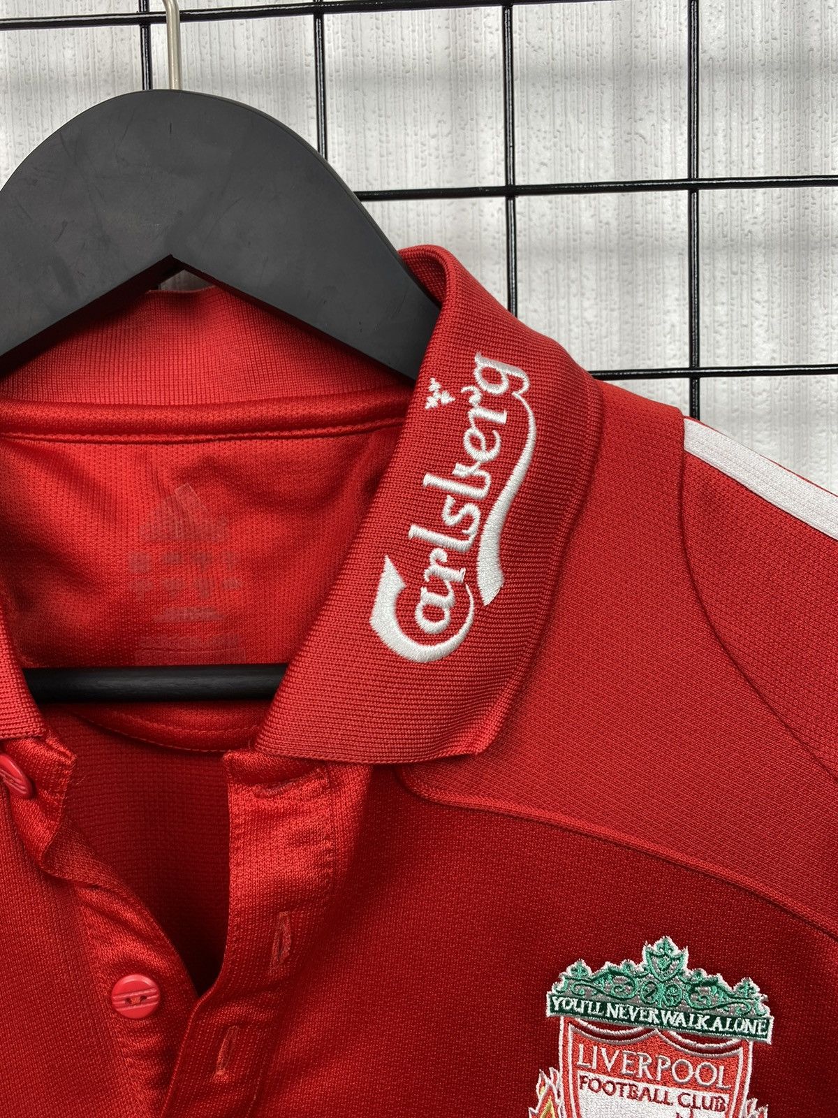 Vintage Adidas 2008 Liverpool Red Carlsberg Polo TShirt Soccer Men M Size US M / EU 48-50 / 2 - 7 Thumbnail