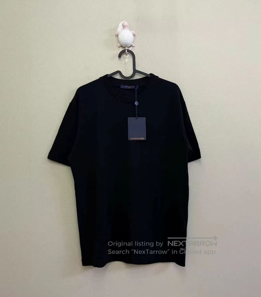 Louis Vuitton louis vuitton black logo short sleeve shirt. Size US M / EU 48-50 / 2 - 1 Thumbnail