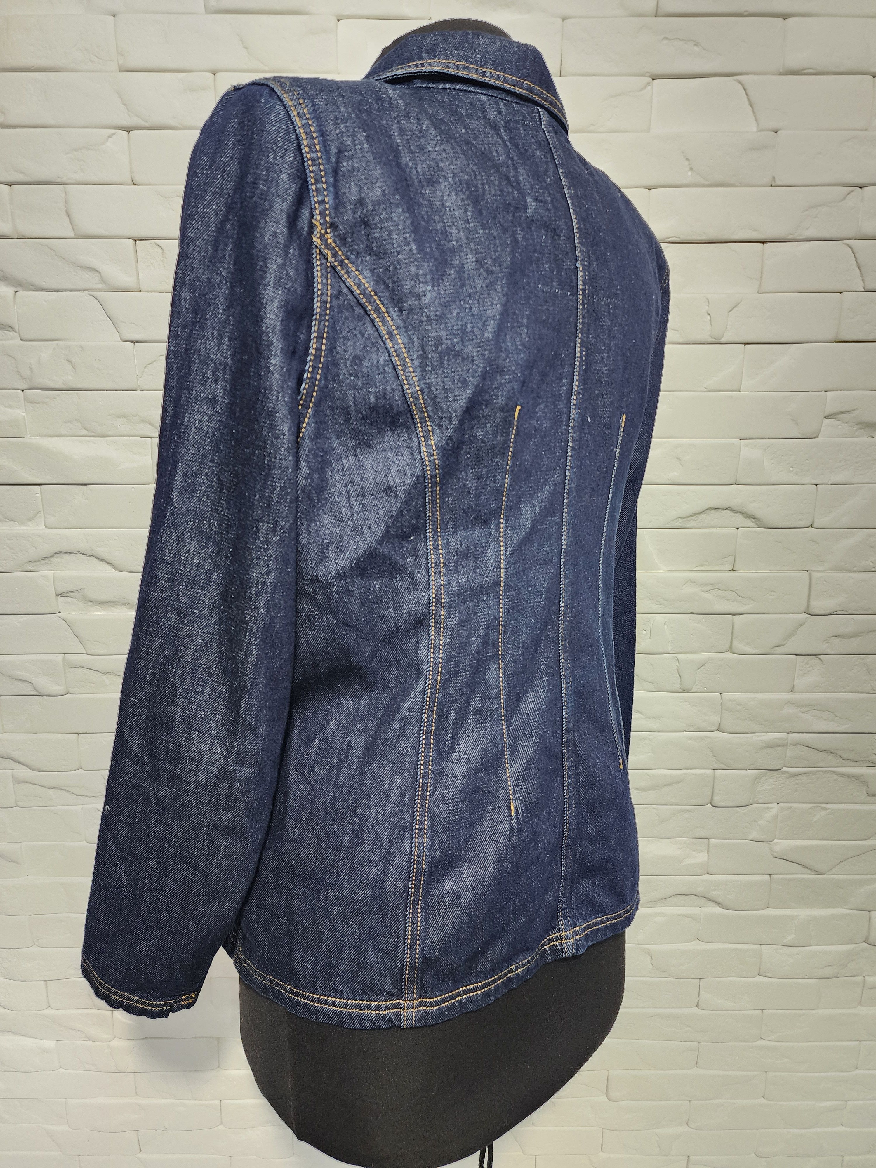 River Island Women's denim jacket with gold buttons. Size XL / US 12-14 / IT 48-50 - 6 Thumbnail