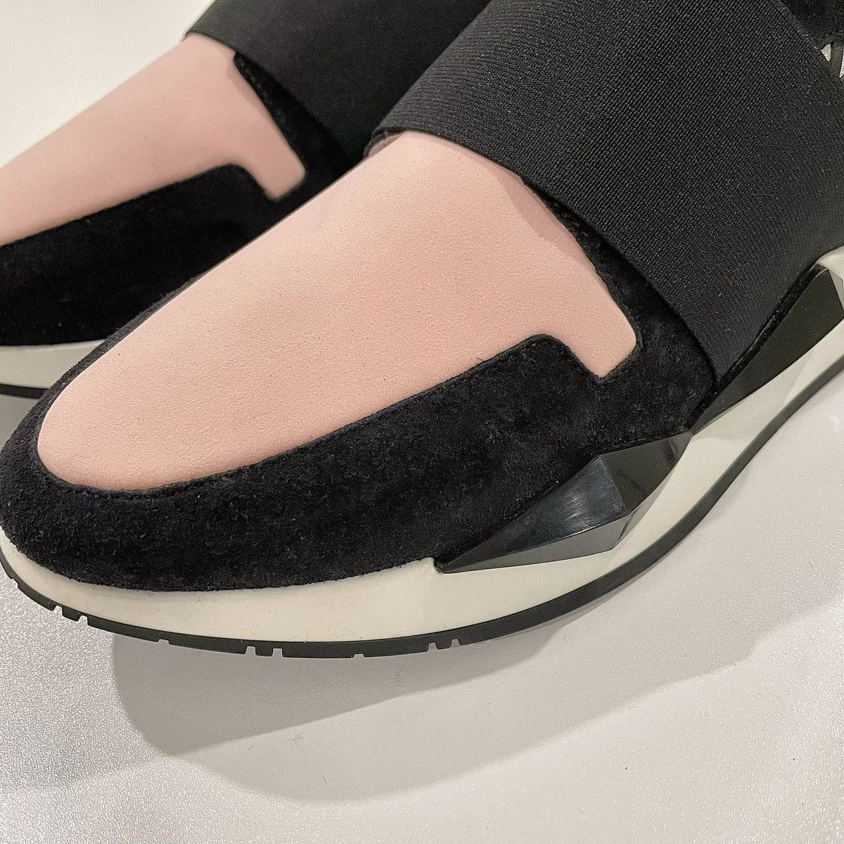 Givenchy Givenchy Multicolor Neoprene and Leather Runner Sneakers Size US 7.5 / IT 37.5 - 8 Thumbnail
