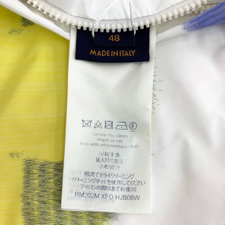 Louis Vuitton Louis Vuitton Multi-color large logo presbyopic hooded lon Size US M / EU 48-50 / 2 - 6 Thumbnail