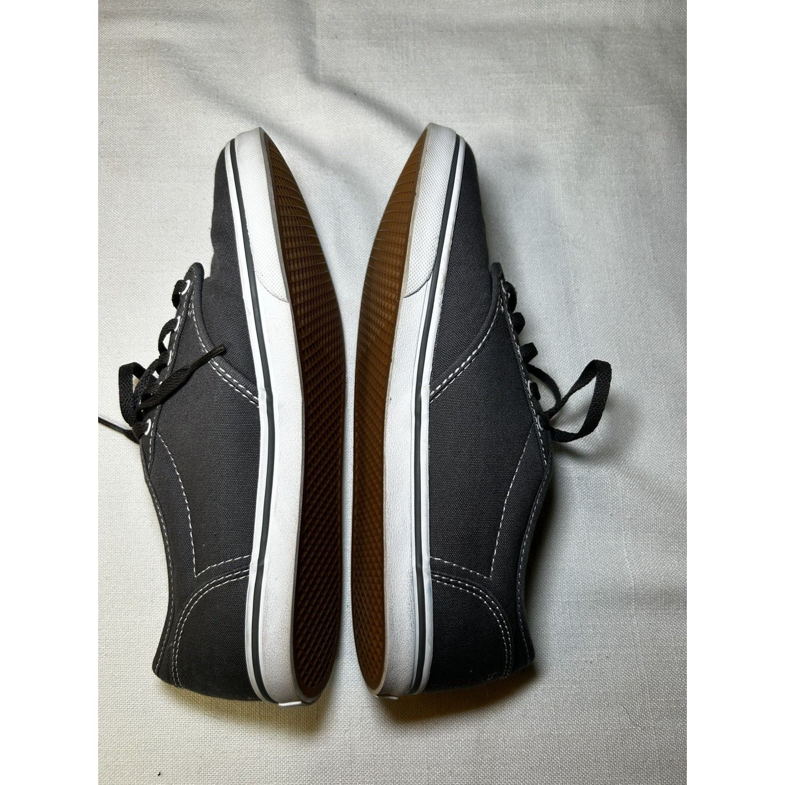 Vans Vans Women 9 Off The Wall Sneakers Gray Canvas Lace Up Round Size US 9 / IT 39 - 5 Thumbnail
