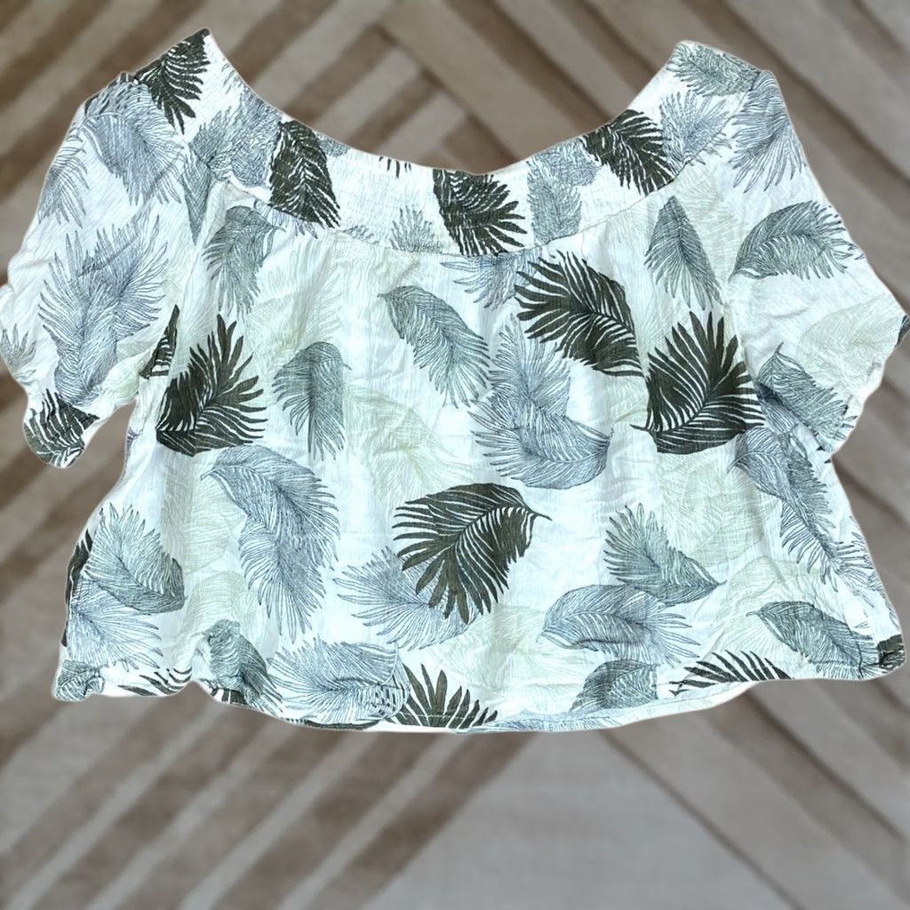 Anthropologie Sadie & Sage Anthropologie Womens Blouse White Leaf Print Off Shoulder Crop M Size M / US 6-8 / IT 42-44 - 1 Thumbnail