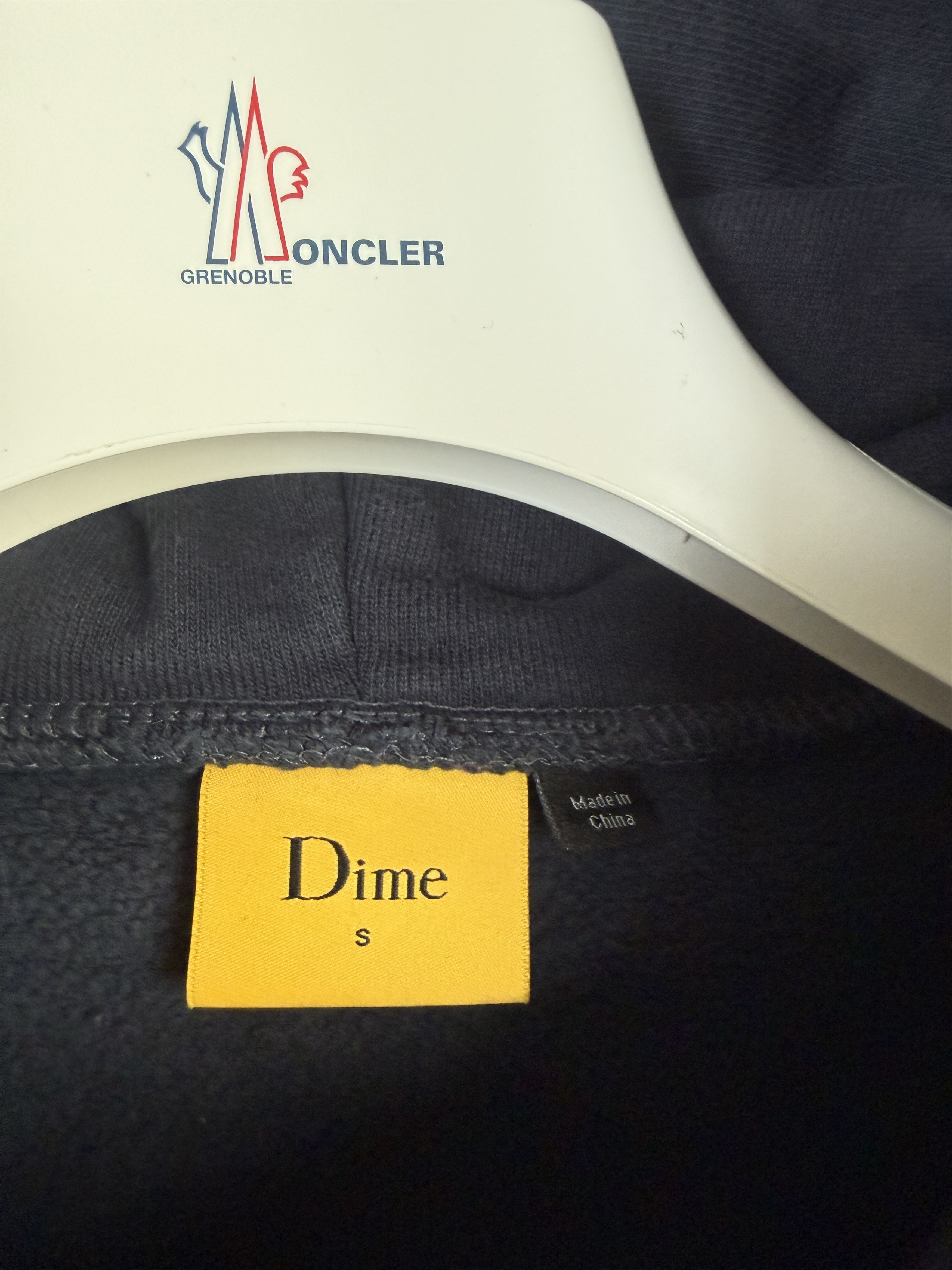 Dime Dime small logo hoodie casual skate rap hip hop Size US S / EU 44-46 / 1 - 3 Thumbnail