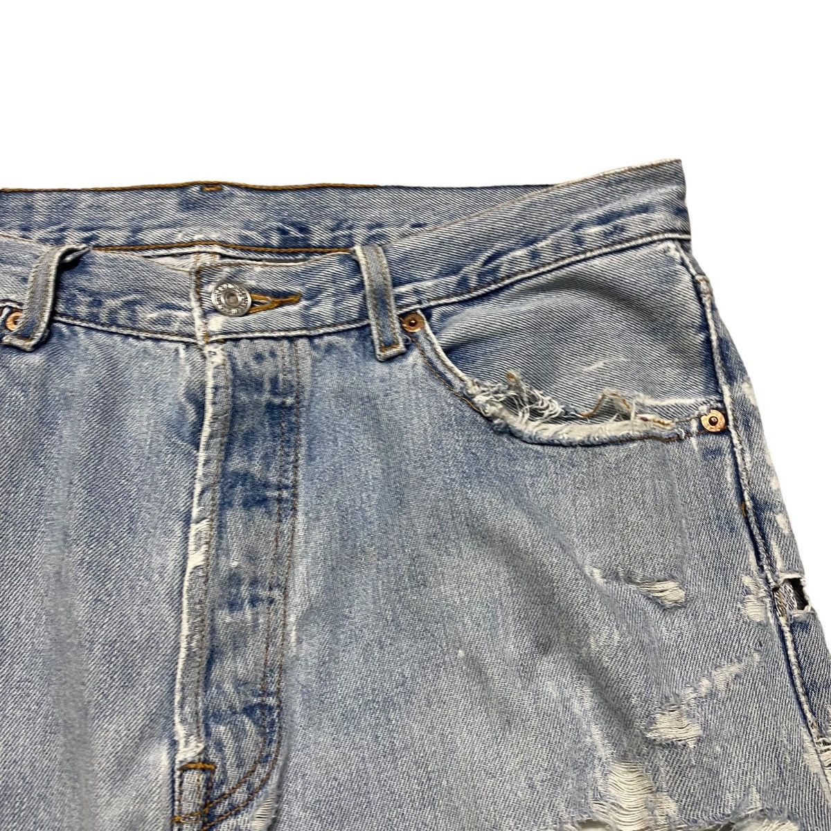Levi's Vintage Levis 501 Thrashed Jeans Size US 34 / EU 50 - 5 Thumbnail