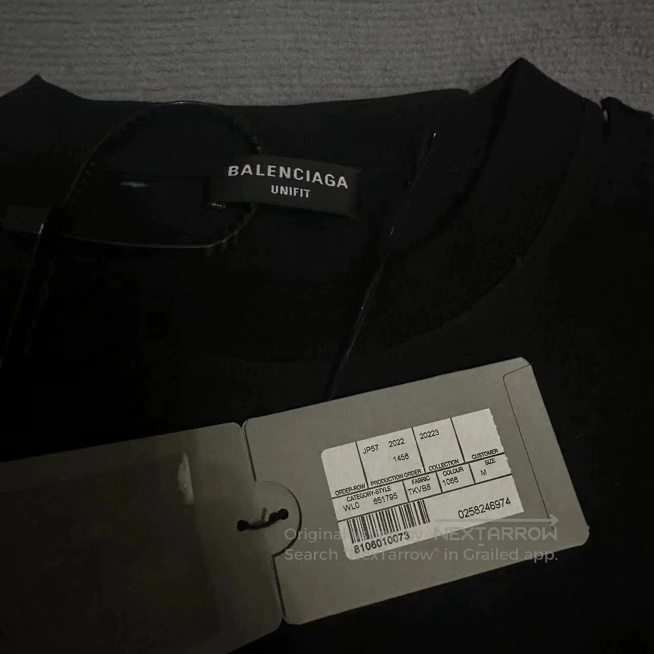 Balenciaga Balenciaga Letter Print Hole Short Sleeve T-shirt. Size US M / EU 48-50 / 2 - 4 Thumbnail