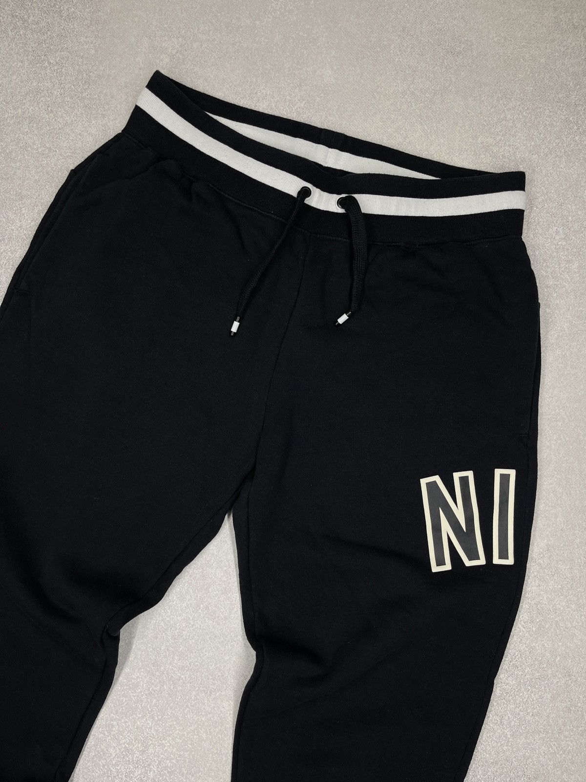 Nike Mens Nike Air Fleece Sweatpants Black Big Logo Drill Y2K Size US 34 / EU 50 - 3 Thumbnail