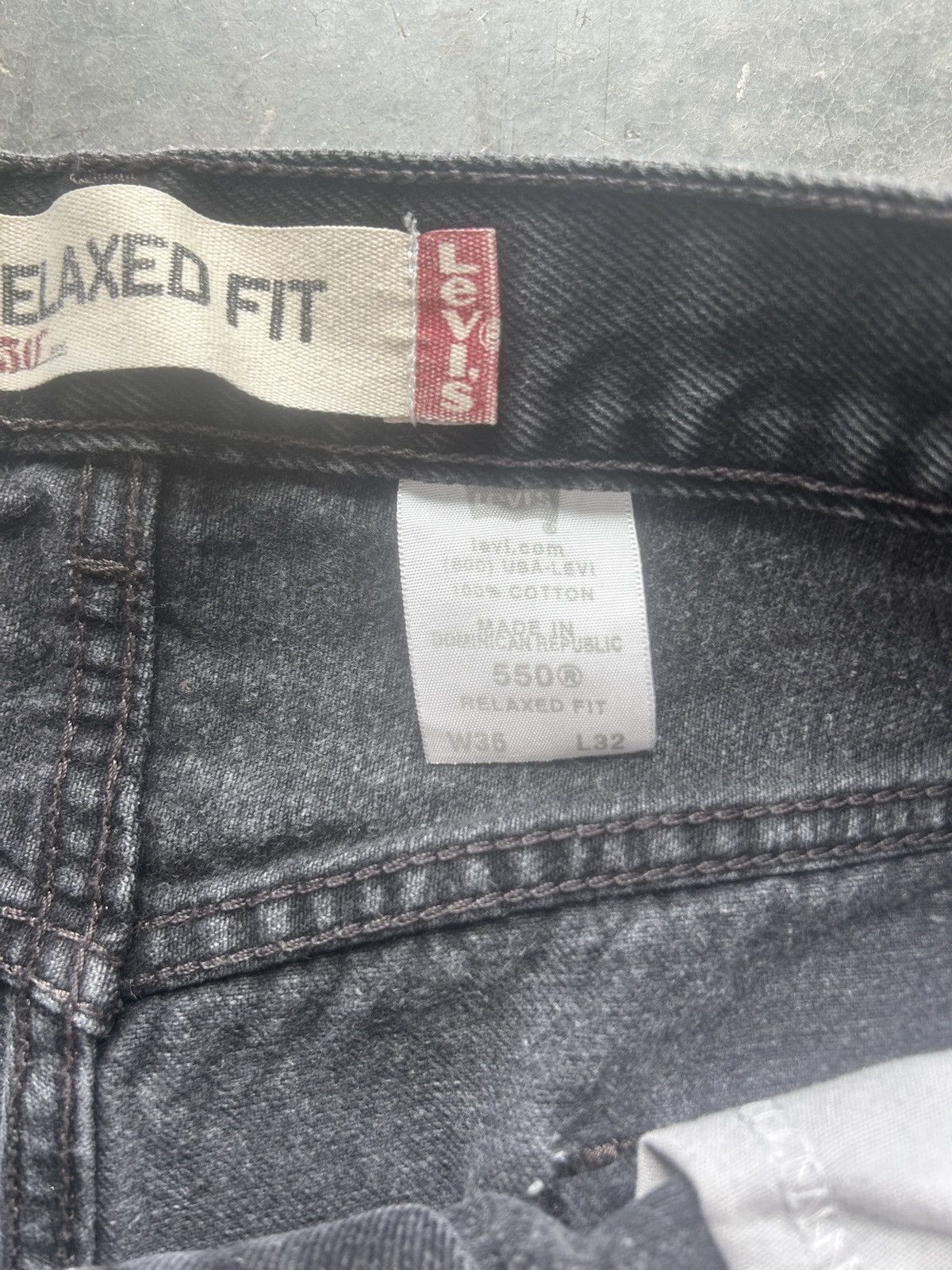 Levi's × Vintage Vintage Y2K Levi’s 550 Faded Black Denim Jeans 36x32 Size US 36 / EU 52 - 4 Thumbnail