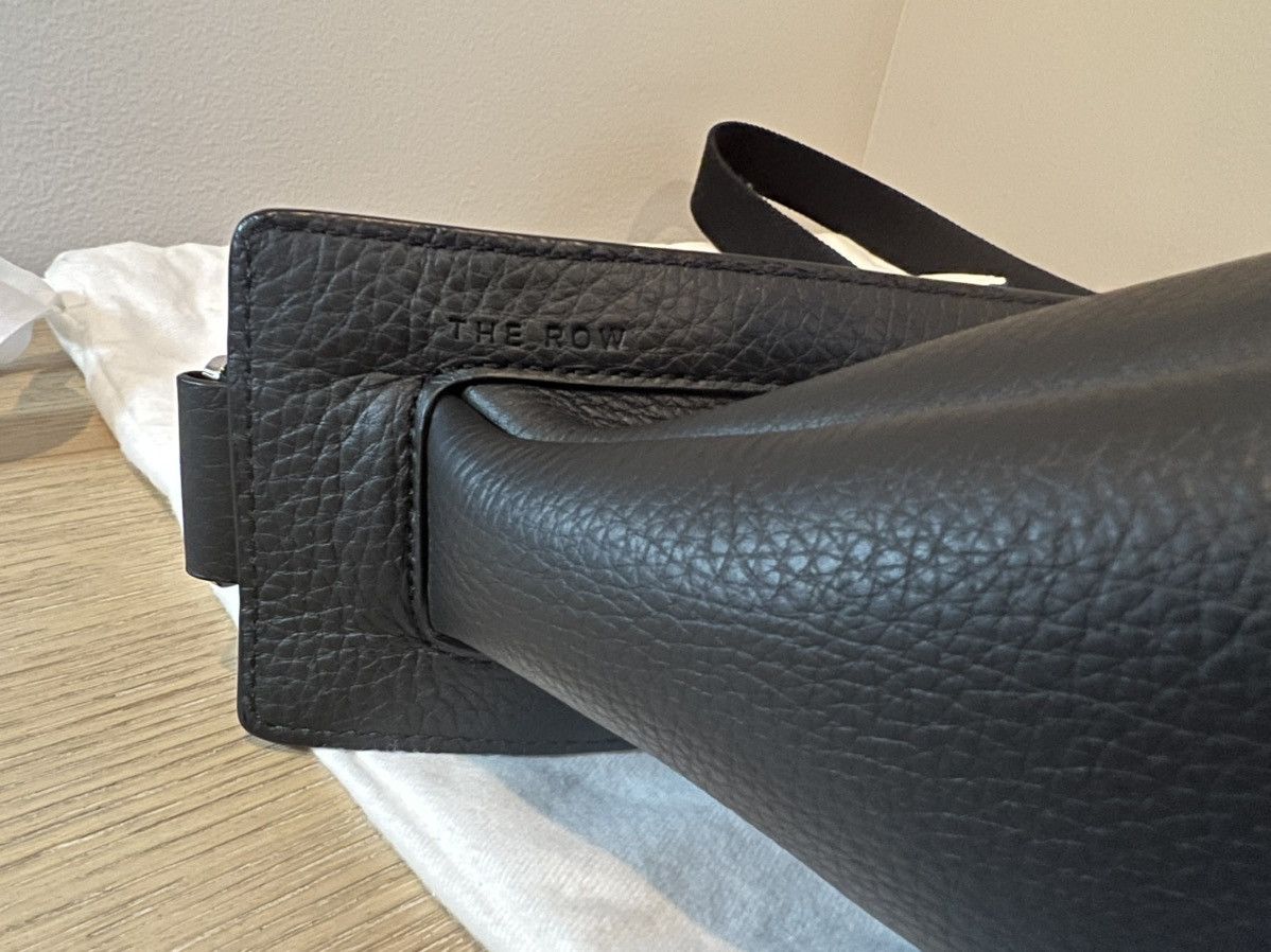The Row The Row Slouchy Banana Crossbody Bag Black Leather Large Size ONE SIZE - 4 Thumbnail