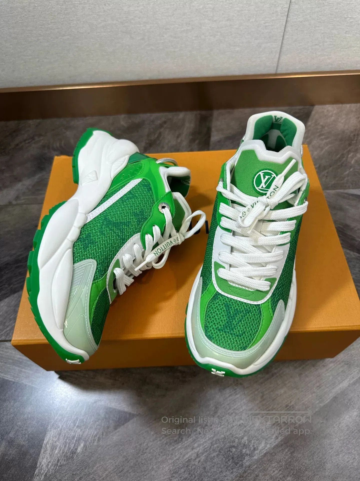 Louis Vuitton LV Run 55 Green Logo Dad Sneakers. Size US 5 / IT 35 - 2 Thumbnail