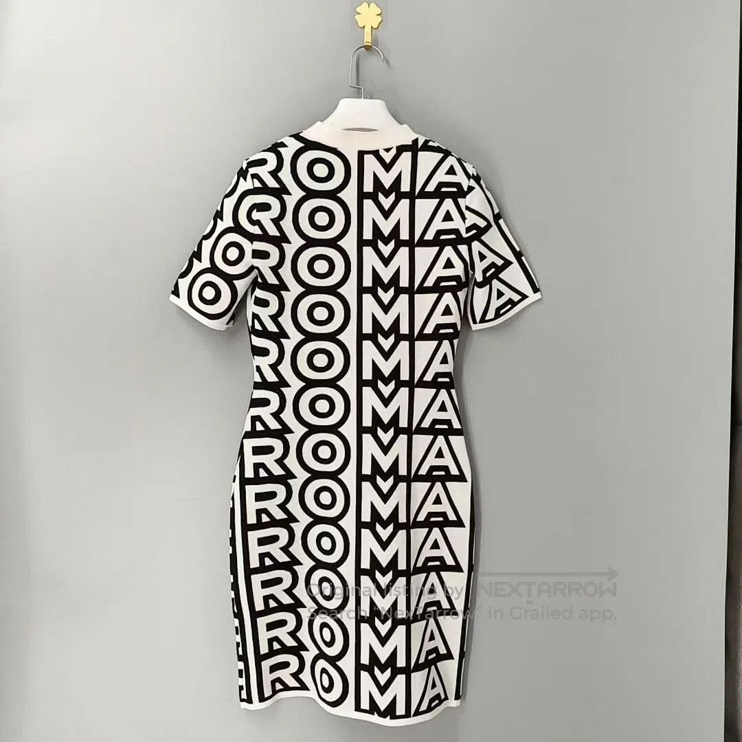 Fendi Fendi Logo Print Knit Dress. Size US 38 / EU 54 - 2 Thumbnail