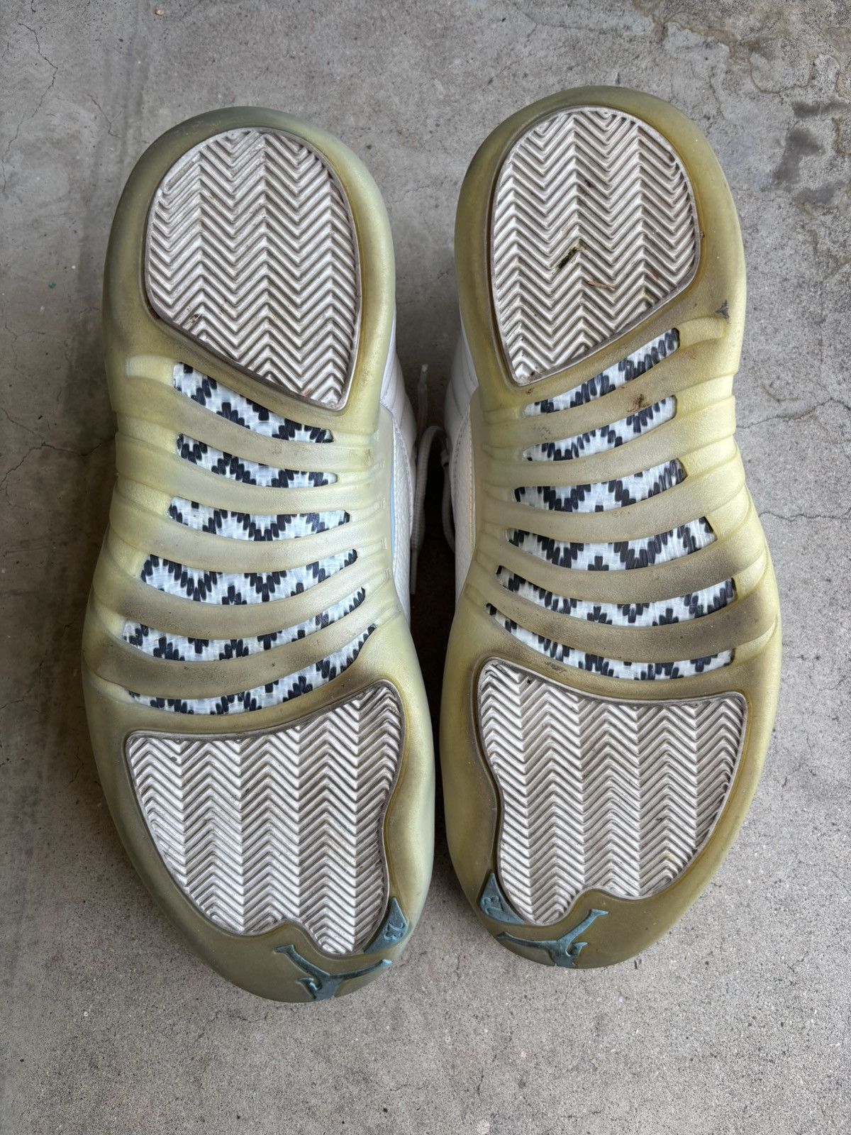 Jordan Brand Air Jordan Retro 12 Low Easter Size US 12 / EU 45 - 6 Thumbnail