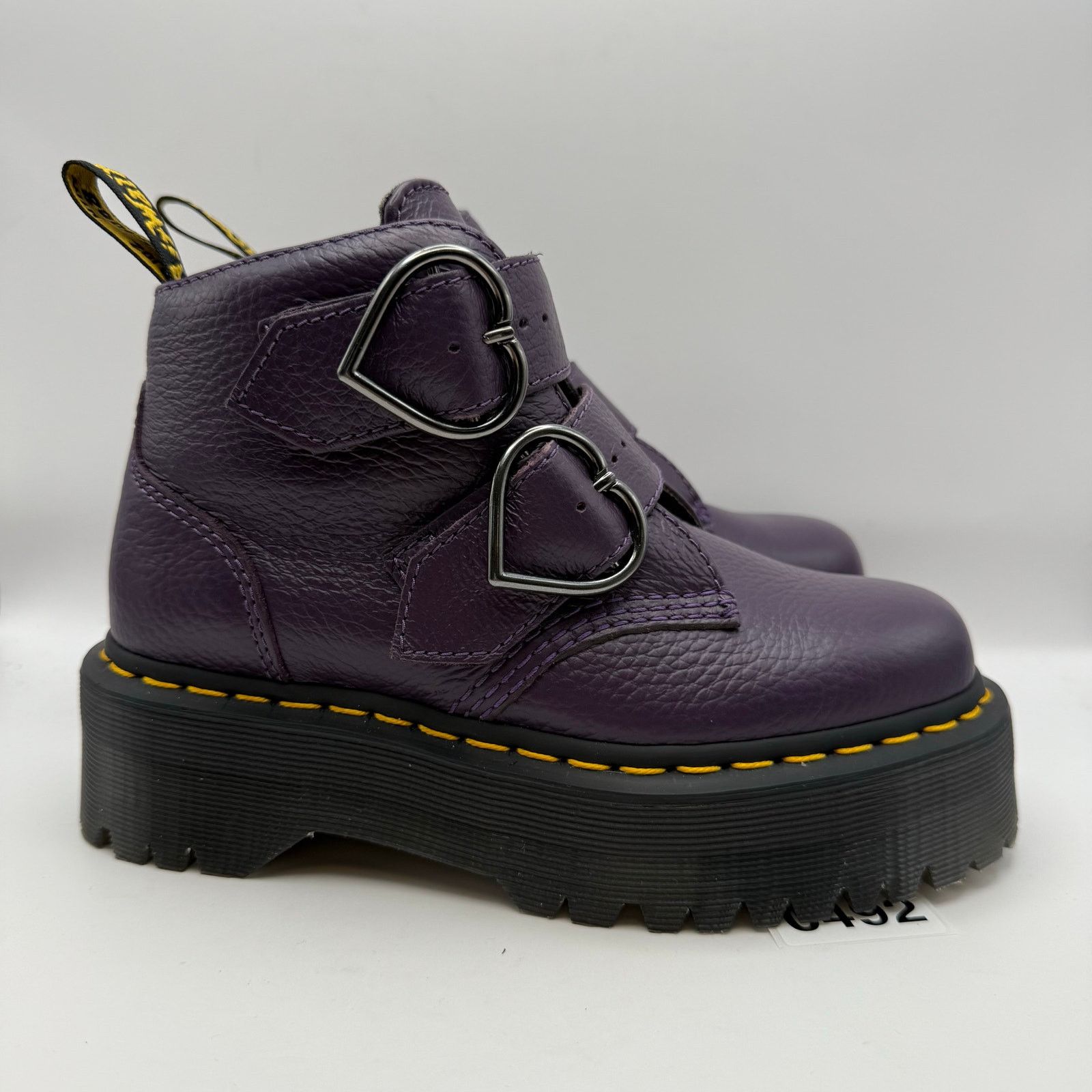 Dr. Martens DR MARTENS WOMEN'S 5 DEVON HEART PURPLE MID PLATFORM BOOT Size US 5 / IT 35 - 2 Thumbnail