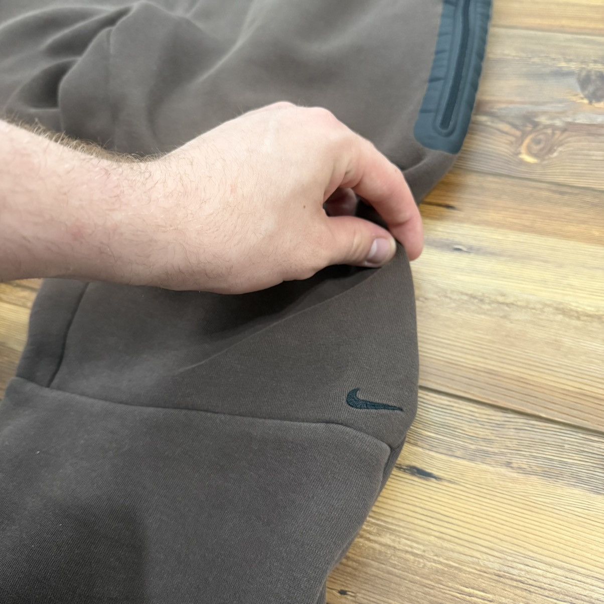 Nike Brown Nike Tech Fleece Sweatpants Joggers Size US 32 / EU 48 - 4 Thumbnail
