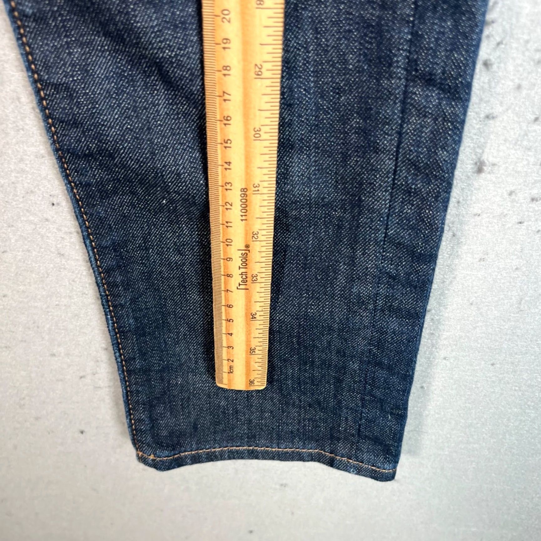 Old Navy Old Navy Diva Womens Size 6 The Tapered Leg Dark Wash Denim Jeans Size 28" / US 6 / IT 42 - 6 Thumbnail
