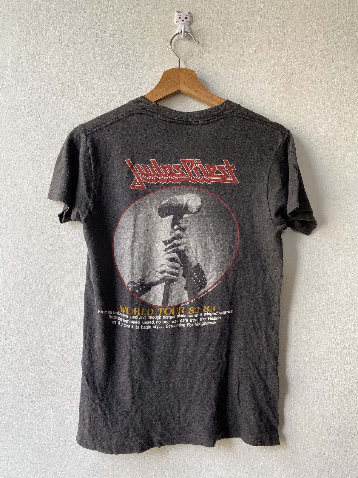 Band Tees Vintage 80s Judas Priest Distressed Band Tee Size US S / EU 44-46 / 1 - 2 Thumbnail