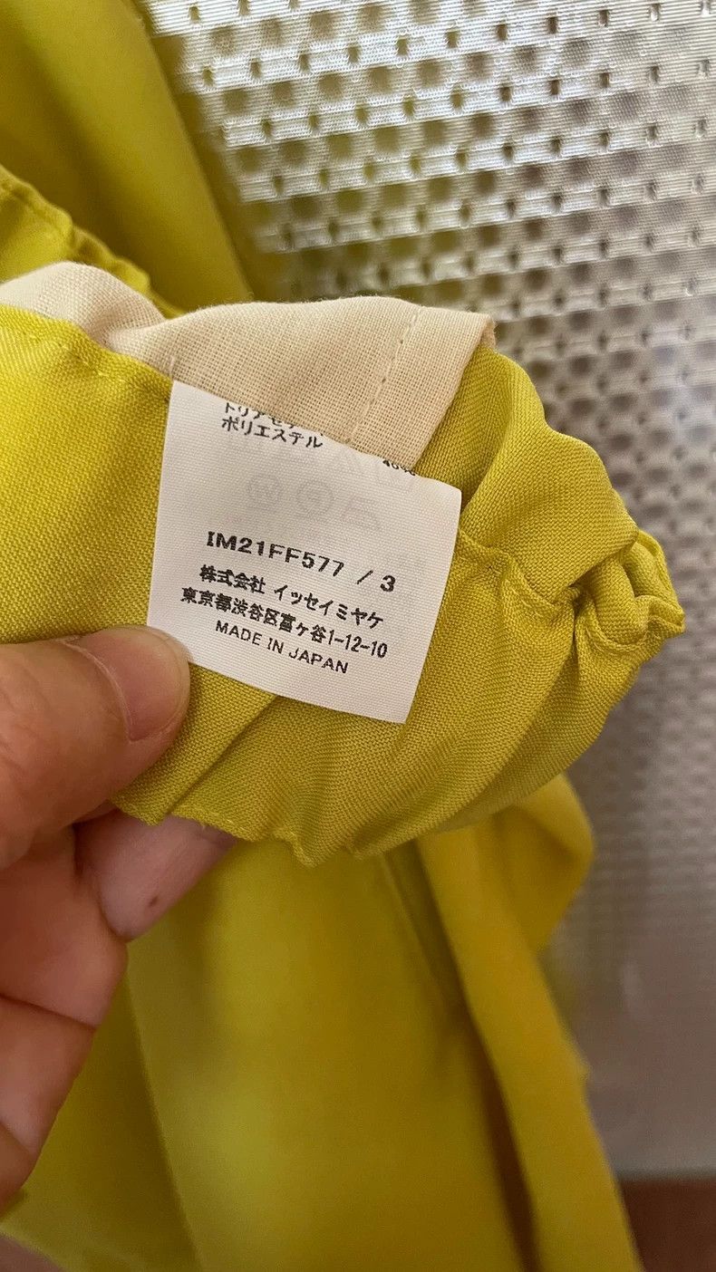 Issey Miyake Issey Miyake size:3 Yellow pleated wide-leg pants Size 28" / US 6 / IT 42 - 8 Thumbnail