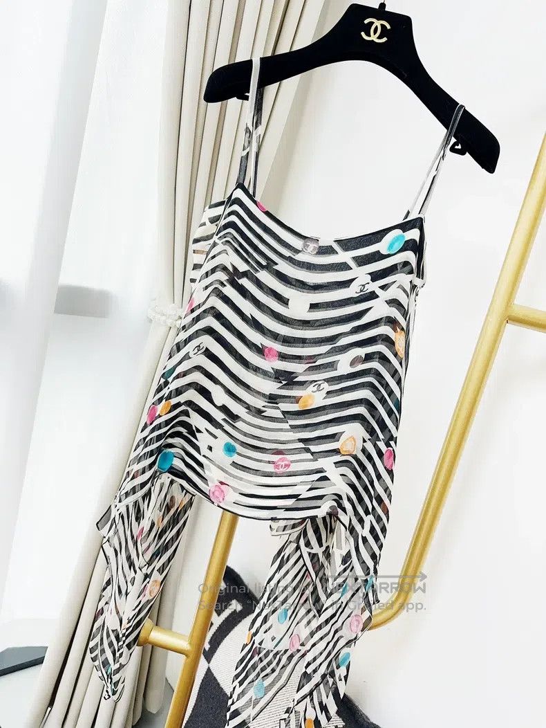 Chanel Chanel 24S Spring and Summer Vacation Series Show Zebra St Size XXS / US 00 / IT 34 - 4 Thumbnail